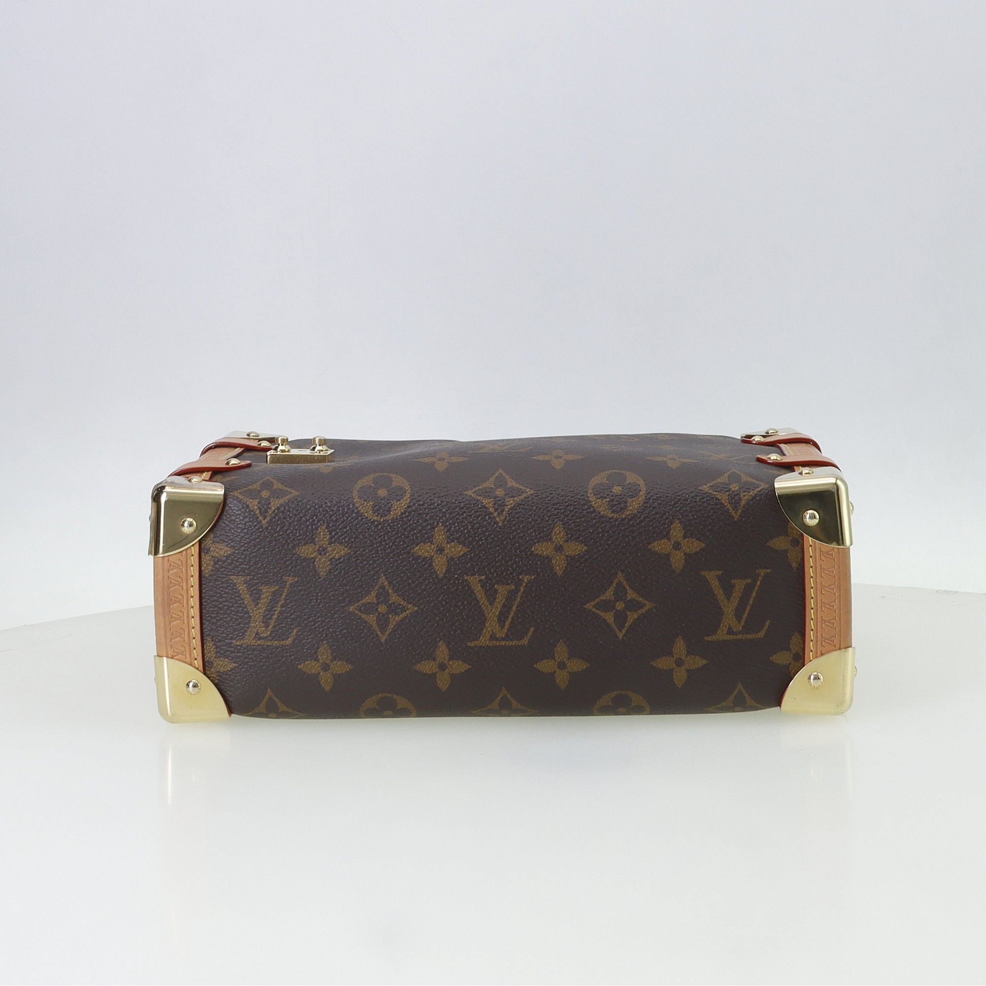 Louis Vuitton Louis Vuitton Monogram Side Trunk Bag ONE SIZE Size ONE SIZE - 5 Thumbnail