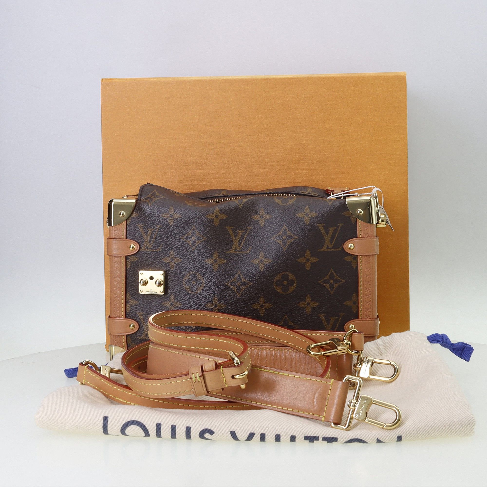 Louis Vuitton Louis Vuitton Monogram Side Trunk Bag ONE SIZE Size ONE SIZE - 7 Thumbnail