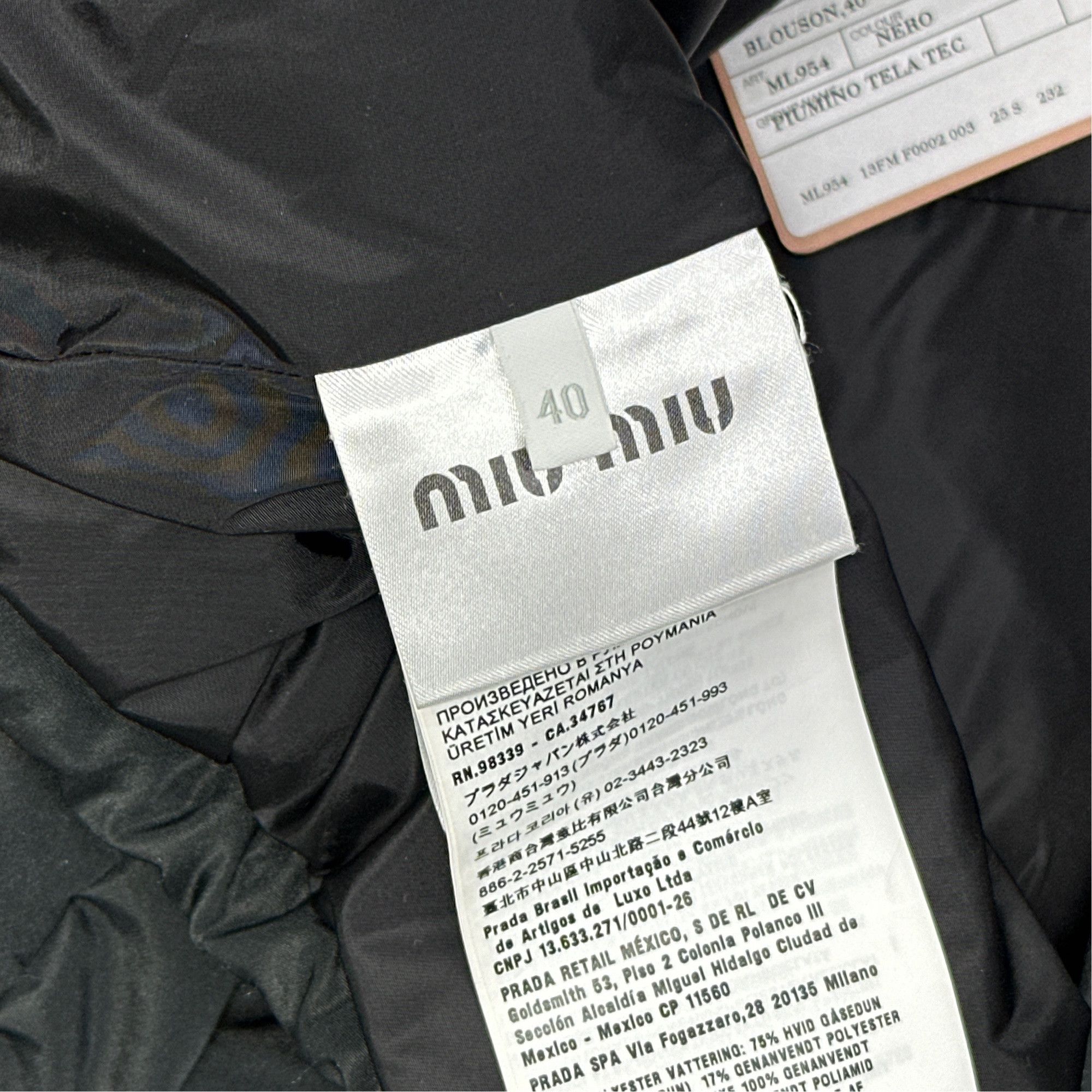Miu Miu Miu Miu Logo Pocket Puffer Jacket Size 40 Size S / US 4 / IT 40 - 3 Thumbnail