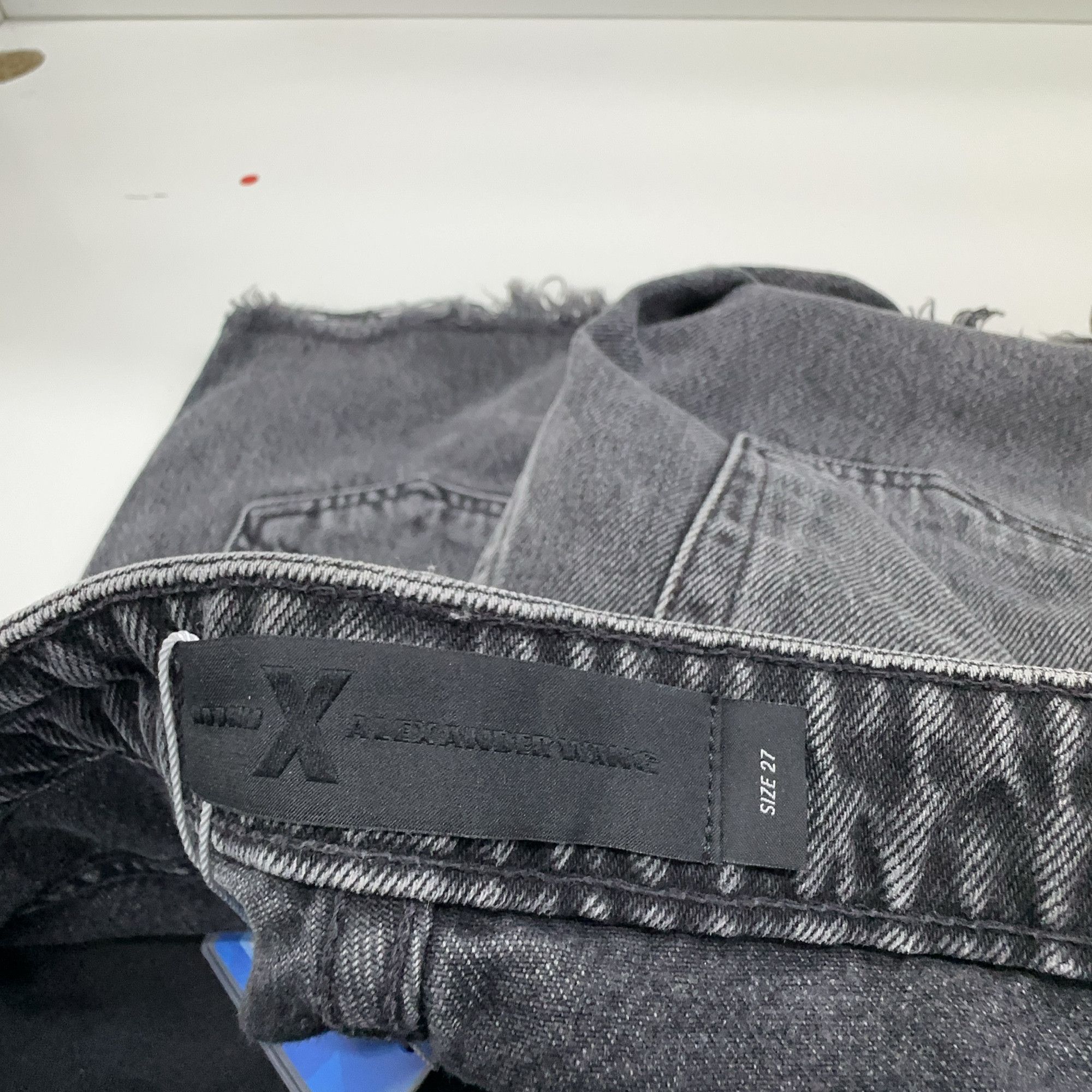 Alexander Wang Alexander Wang Frayed Denim Shorts Size 27 Size 27" / US 4 / IT 40 - 3 Thumbnail