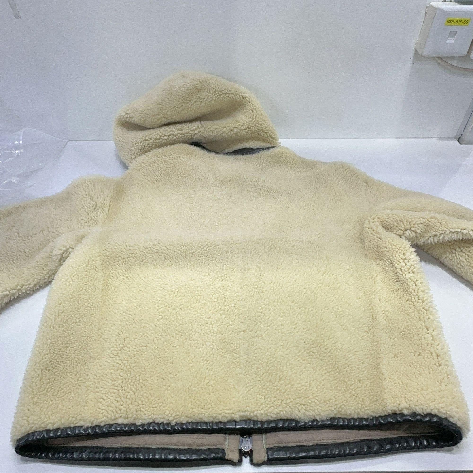 Miu Miu Miu Miu Hooded Shearling Jacket Size 38 Size XS / US 0-2 / IT 36-38 - 15 Thumbnail