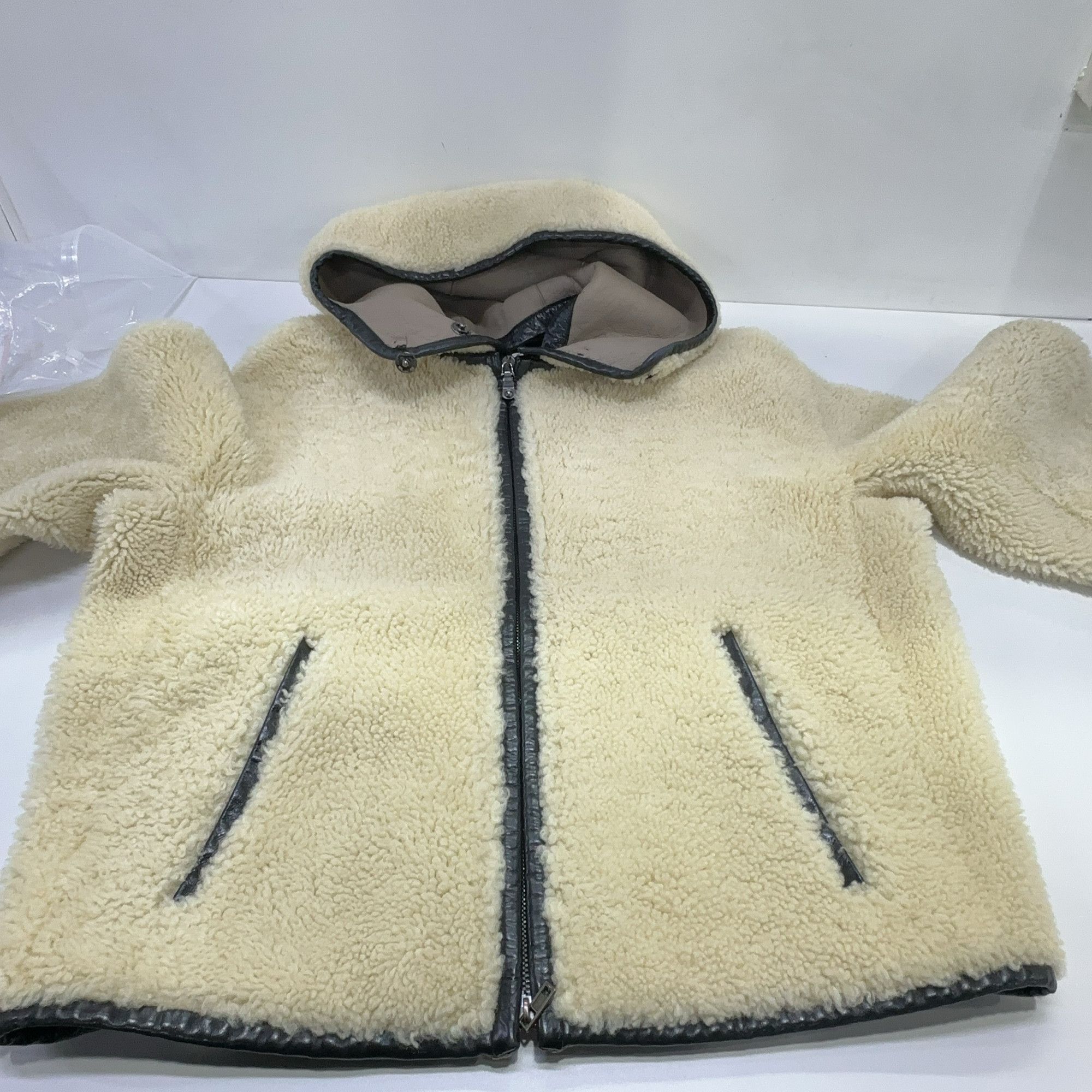 Miu Miu Miu Miu Hooded Shearling Jacket Size 38 Size XS / US 0-2 / IT 36-38 - 13 Thumbnail