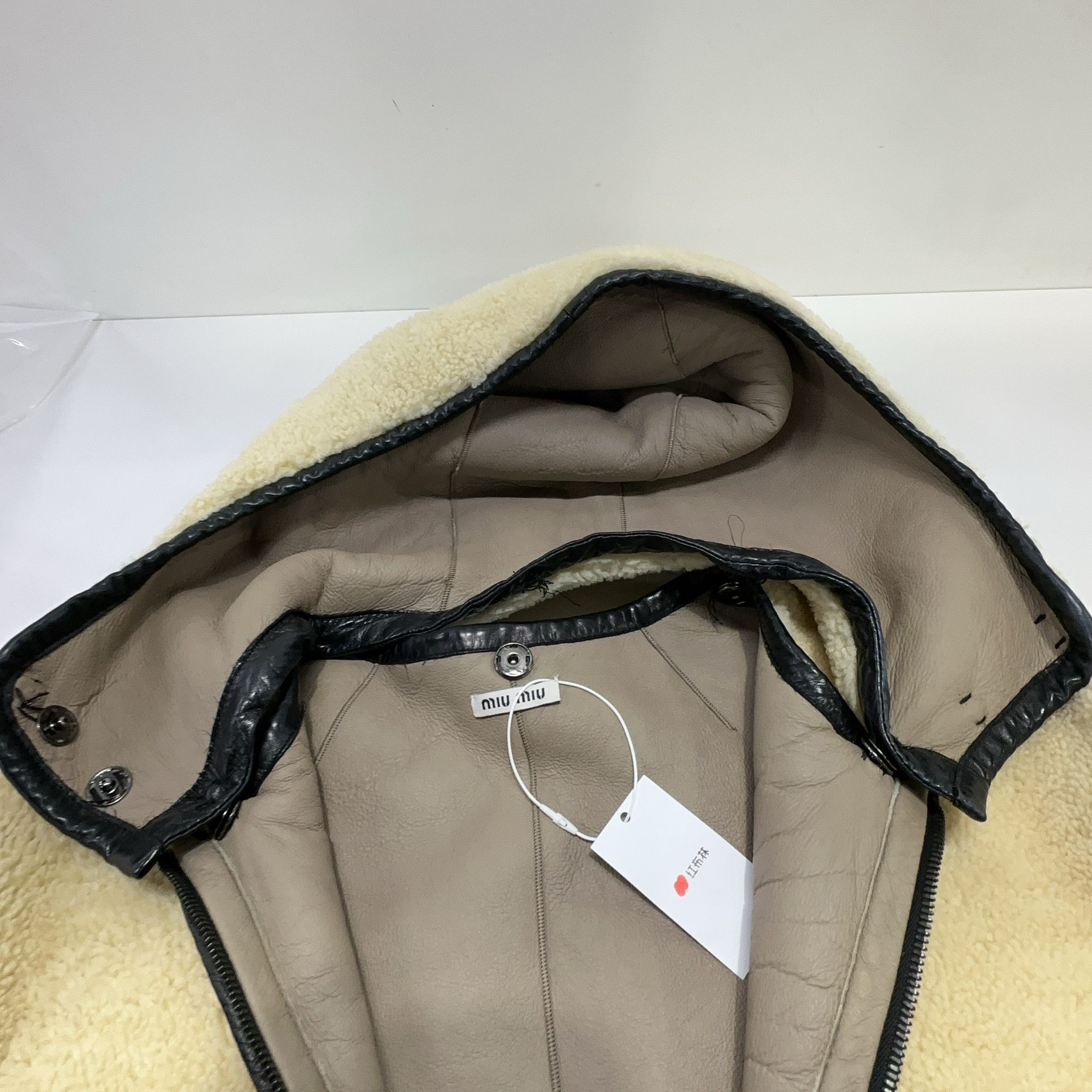 Miu Miu Miu Miu Hooded Shearling Jacket Size 38 Size XS / US 0-2 / IT 36-38 - 8 Thumbnail