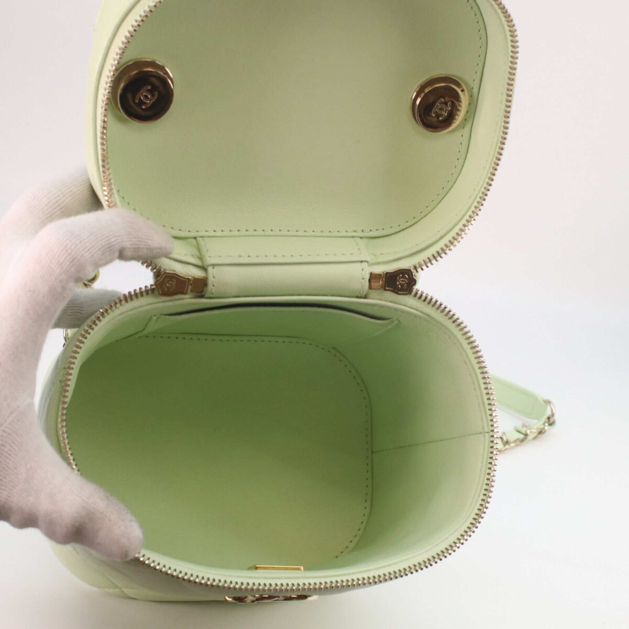 Chanel CHANEL AS1626 Lambskin Trendy CC 2-Way Vanity Shoulder Bag, Lime Green, Gold Hardware, Women's Size ONE SIZE - 9 Thumbnail