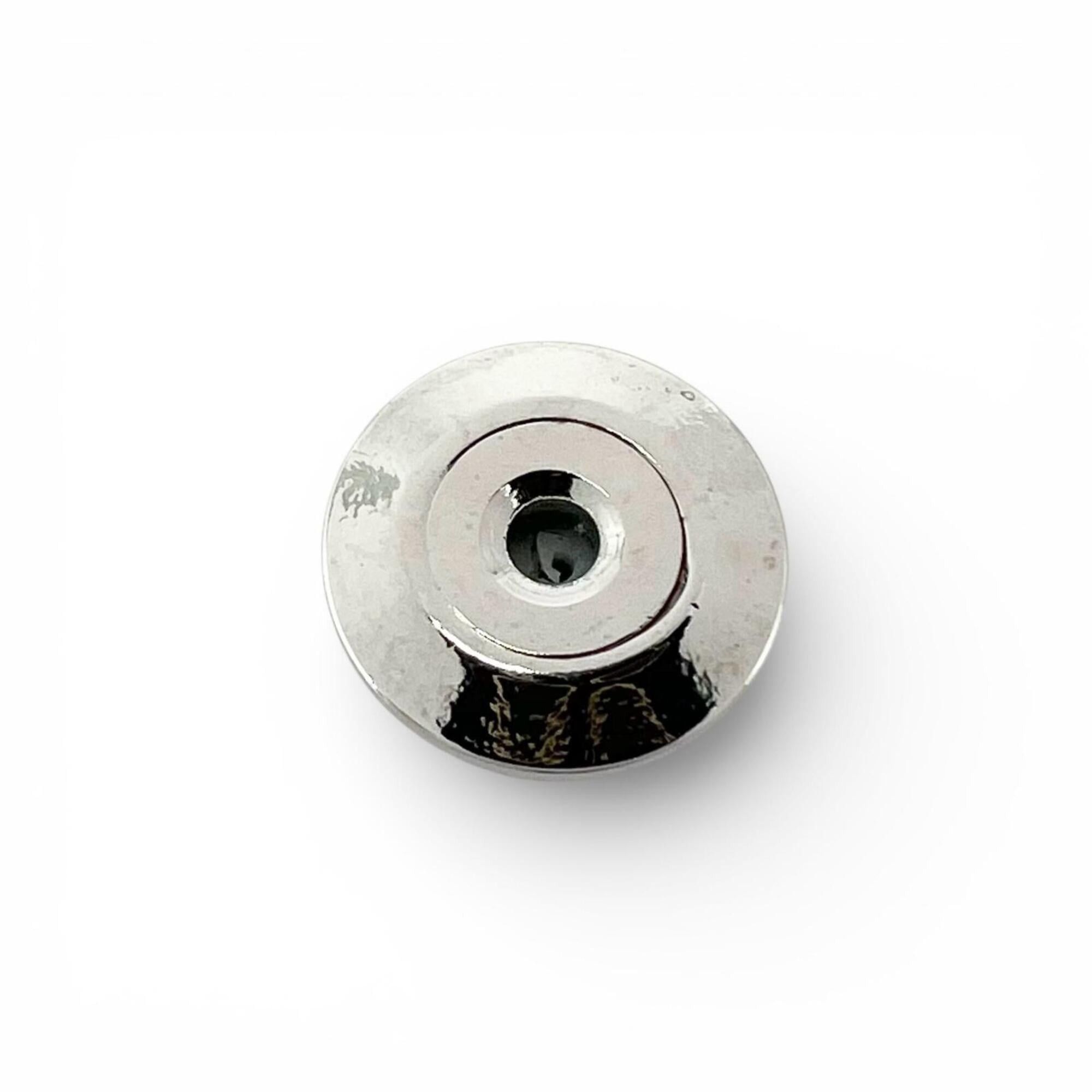 Chanel CHANEL B23 Coco Mark Heart Rhinestone Pin Badge Brooch, Silver, Made in Italy, Women's Size ONE SIZE - 5 Thumbnail