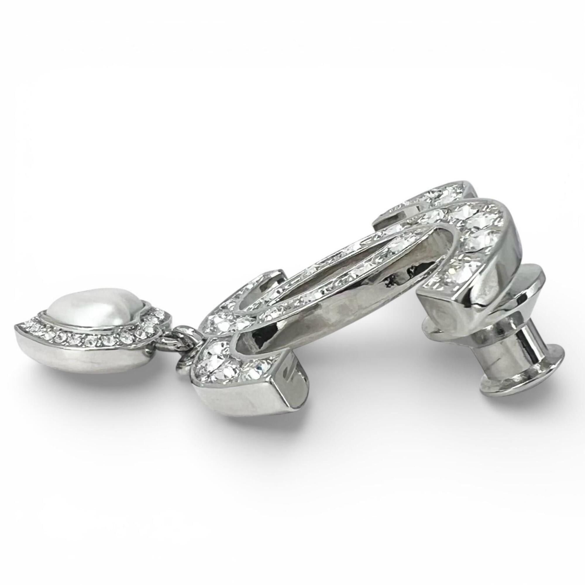 Chanel CHANEL B23 Coco Mark Heart Rhinestone Pin Badge Brooch, Silver, Made in Italy, Women's Size ONE SIZE - 3 Thumbnail