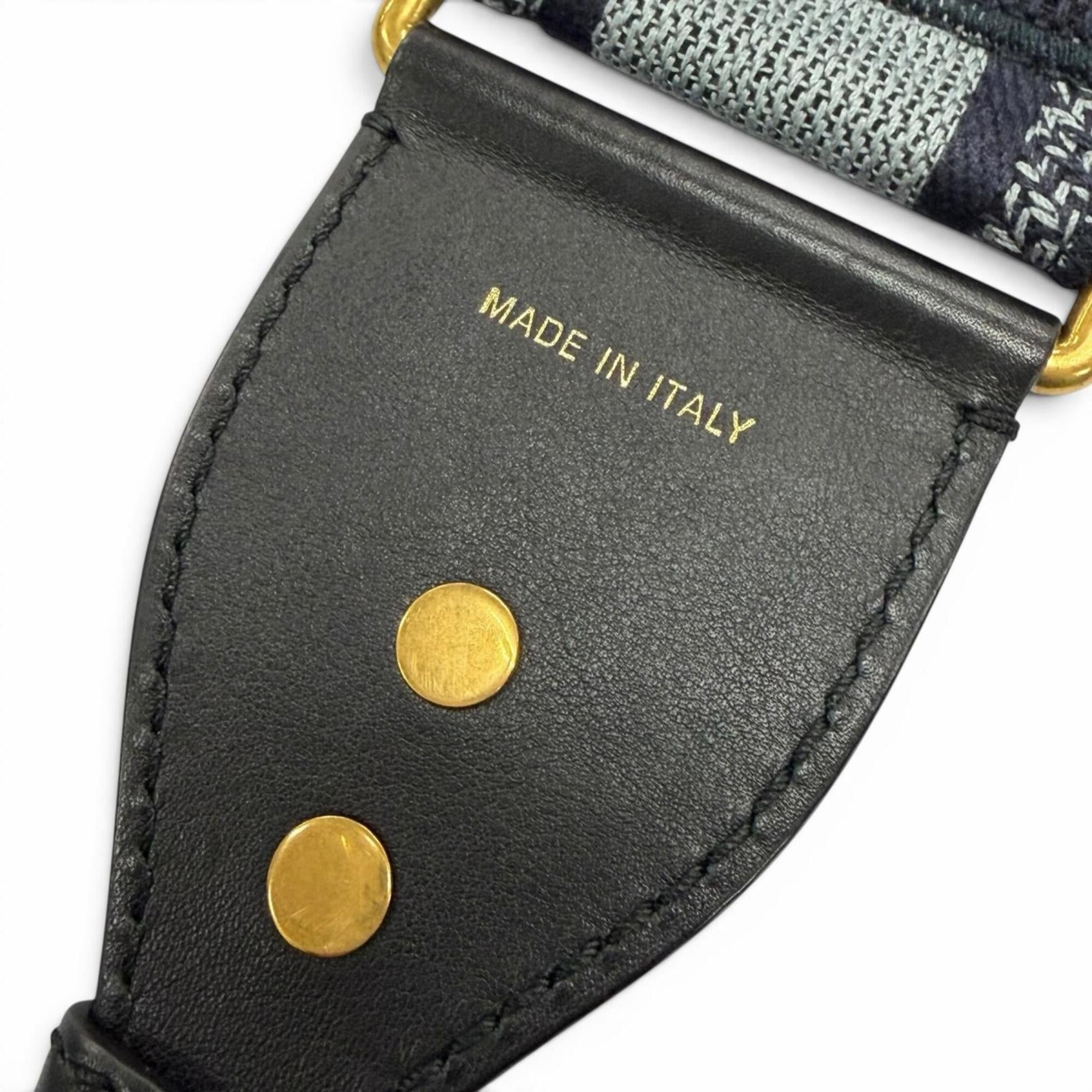 Dior Christian Dior canvas and leather embroidered shoulder strap, navy gray with gold hardware, made in Italy, women's. Size ONE SIZE - 5 Thumbnail