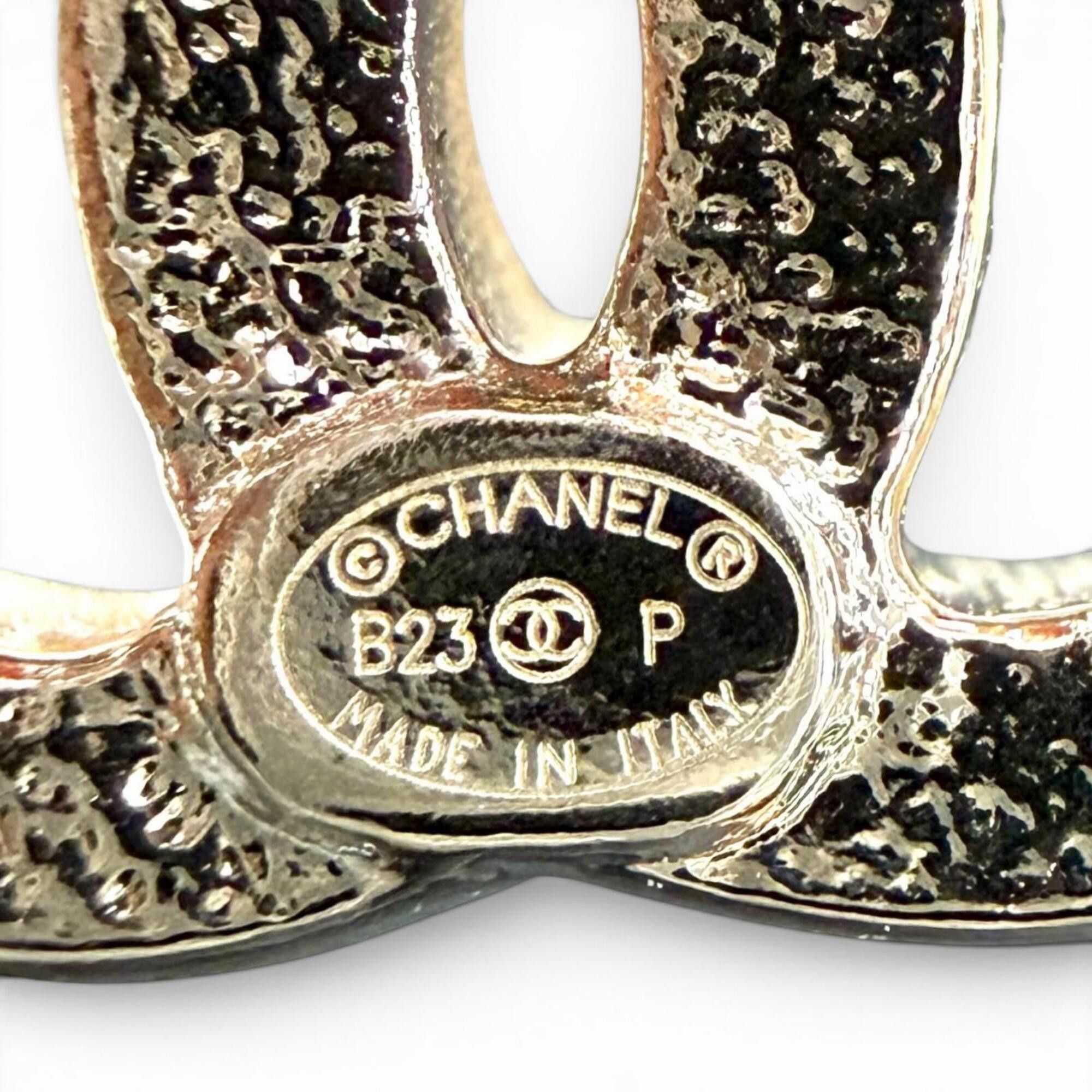 Chanel CHANEL B23P Coco Mark No. 5 Clover Rhinestone Earrings, Silver, Made in Italy, 2023 Model, Women's, with Box. Size ONE SIZE - 7 Thumbnail