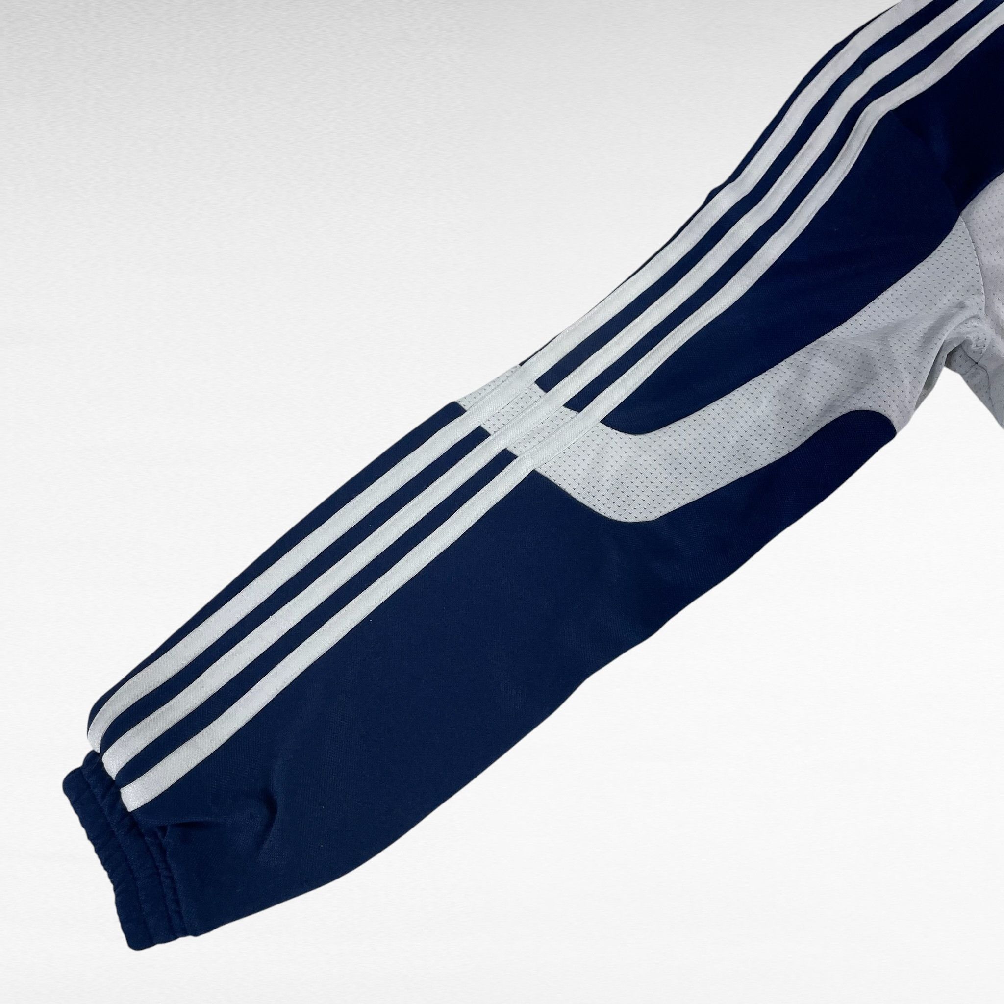 Adidas Adidas 00s Jacket Size L Size US L / EU 52-54 / 3 - 3 Thumbnail