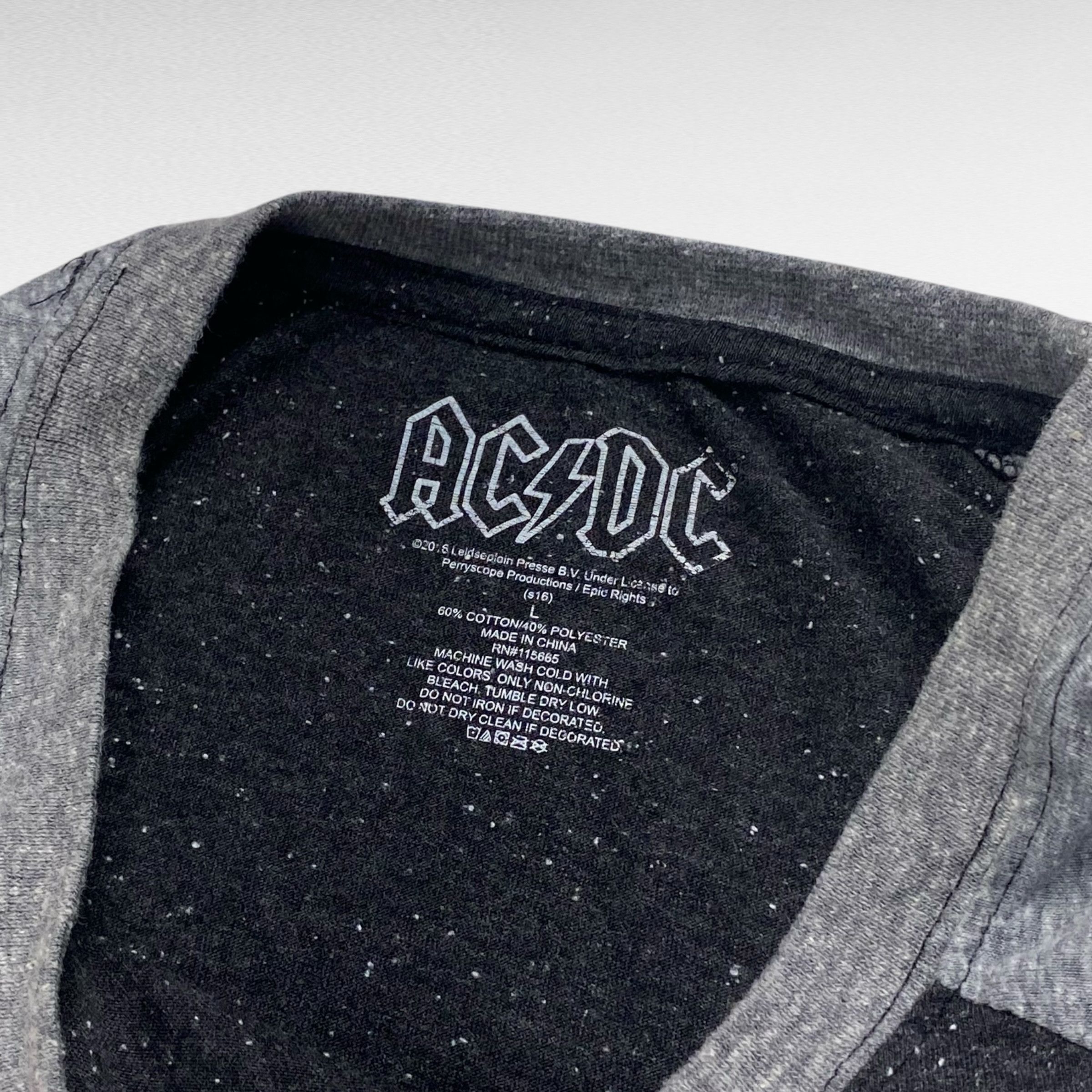 AC/DC AC/DC T-Shirt Size L Size US L / EU 52-54 / 3 - 5 Thumbnail