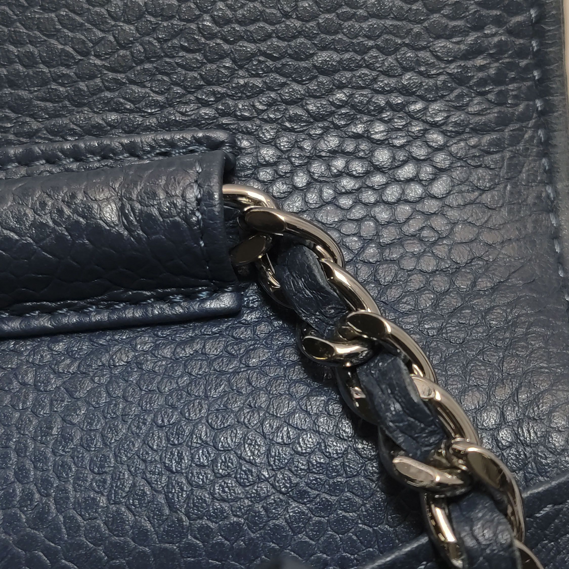 Chanel Chanel Women os Crossbody Bags Size ONE SIZE - 16 Thumbnail
