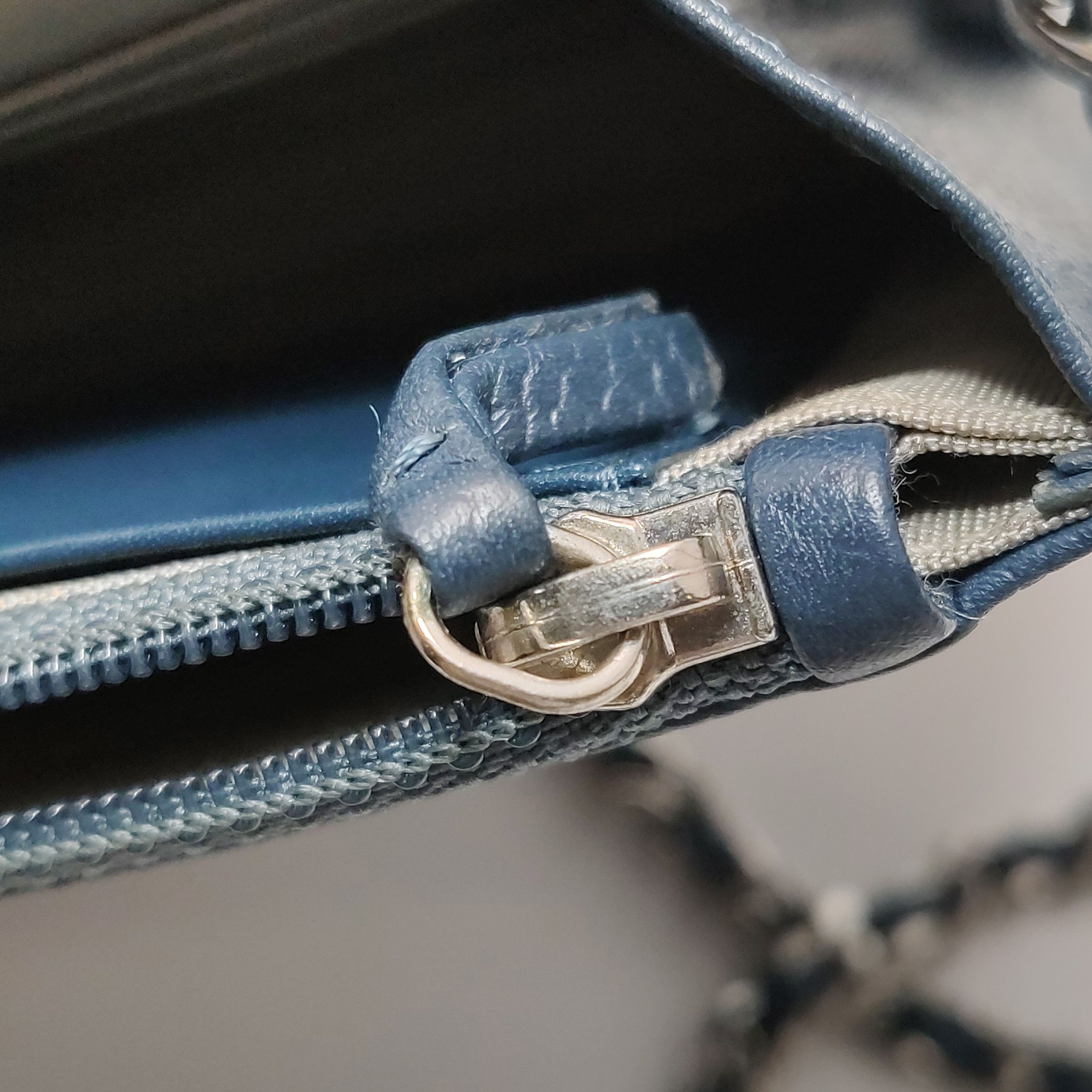 Chanel Chanel Women os Crossbody Bags Size ONE SIZE - 14 Thumbnail