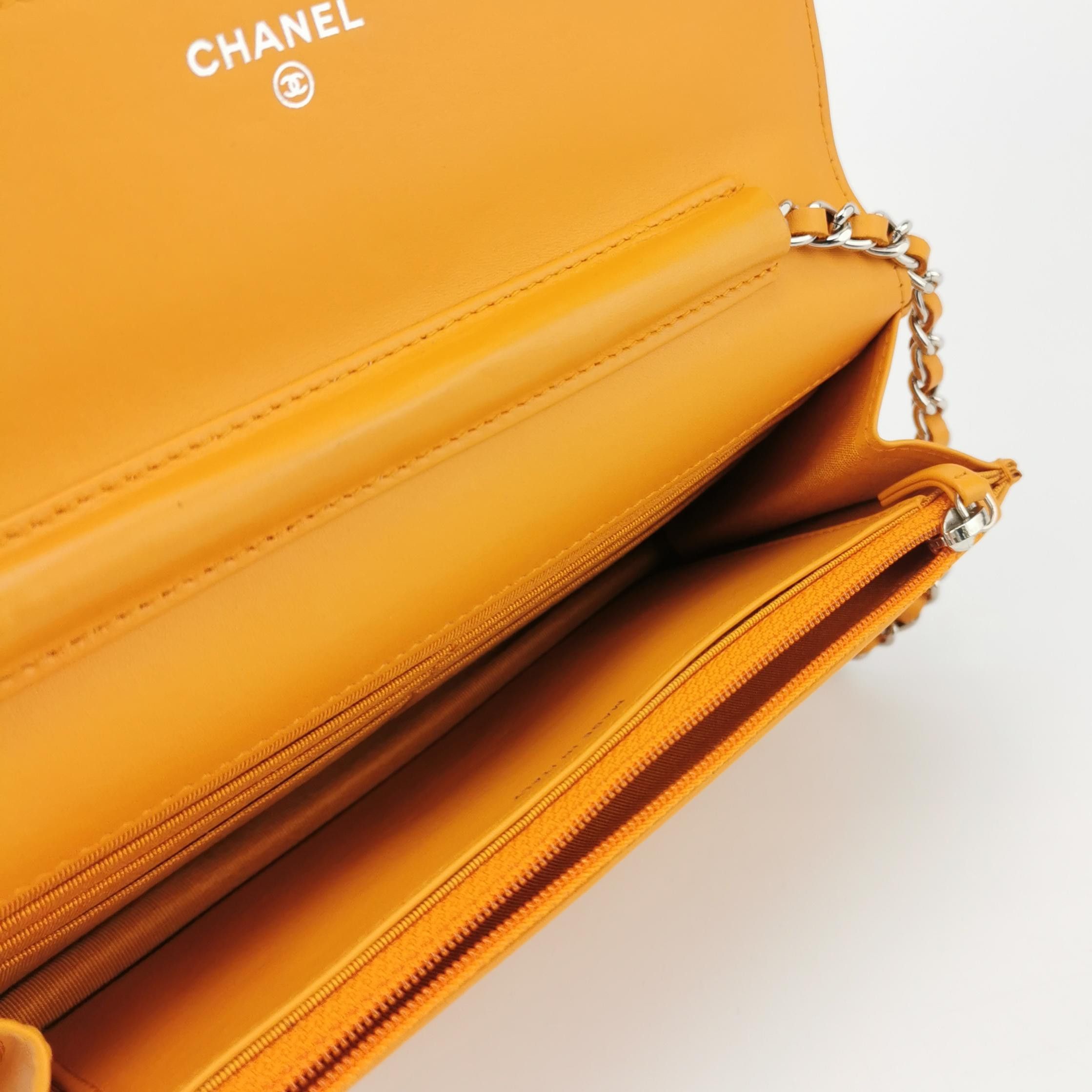 Chanel Chanel Women os Crossbody Bags Size ONE SIZE - 7 Thumbnail