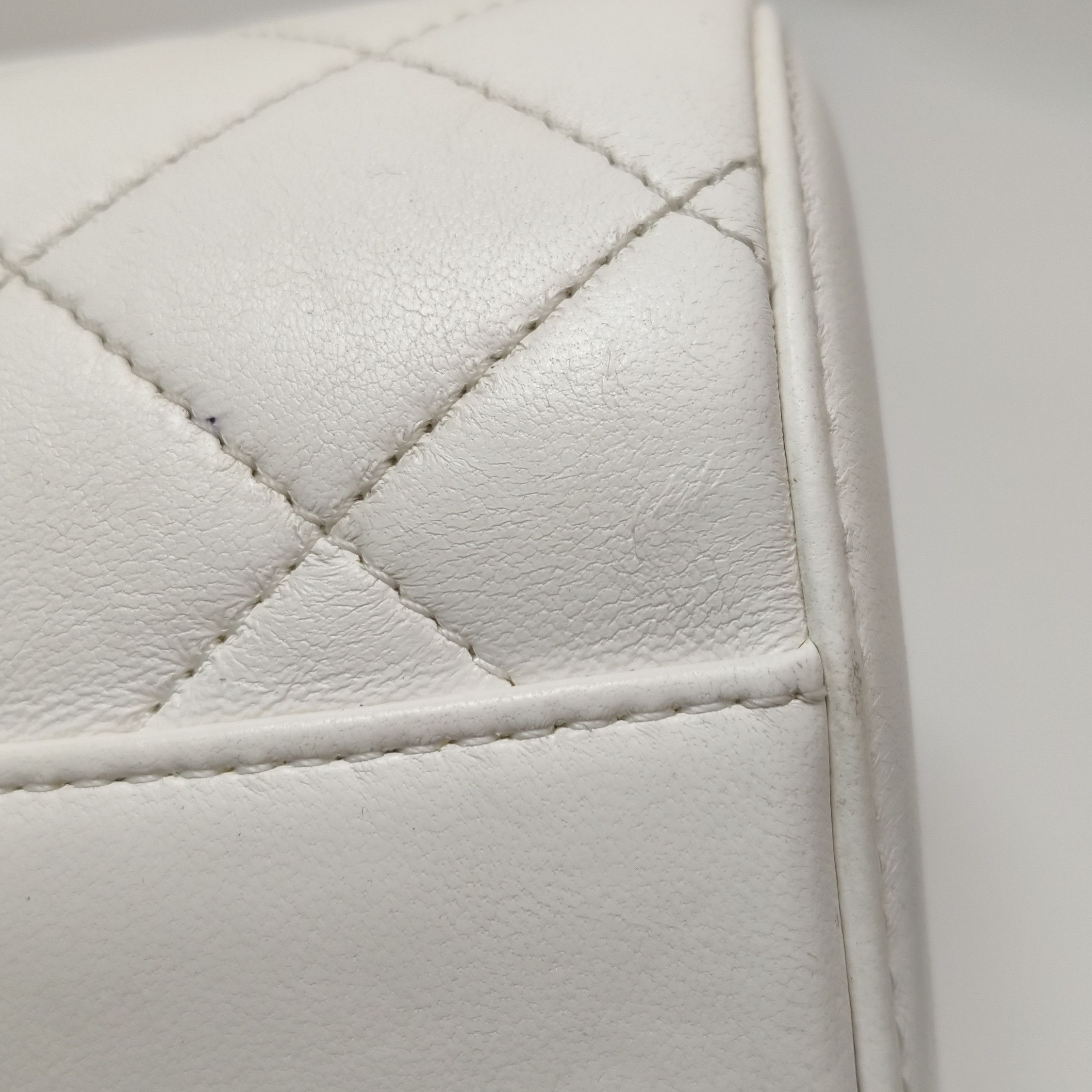 Chanel Chanel Women os Shoulder Bags Size ONE SIZE - 15 Thumbnail