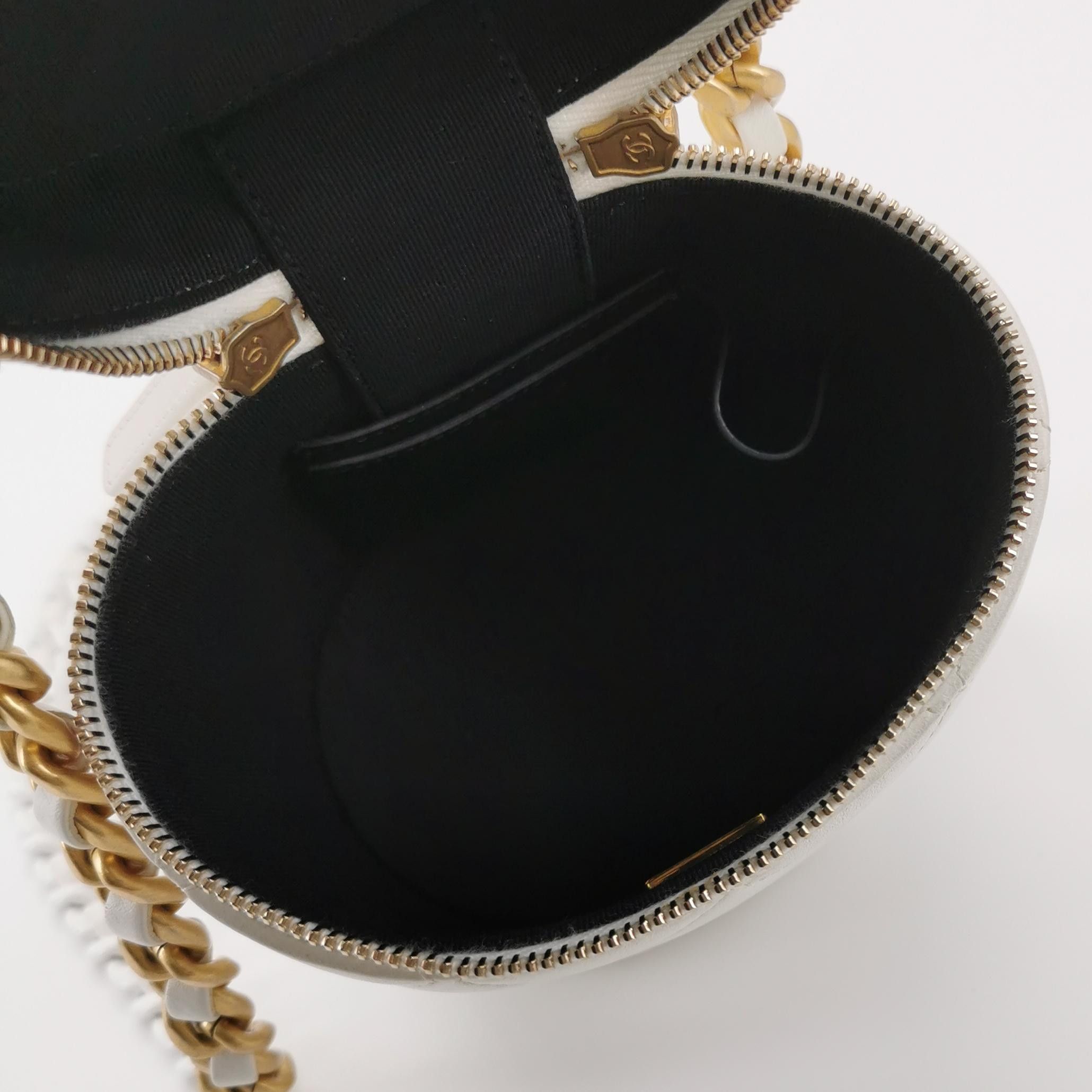 Chanel Chanel Women os Shoulder Bags Size ONE SIZE - 7 Thumbnail