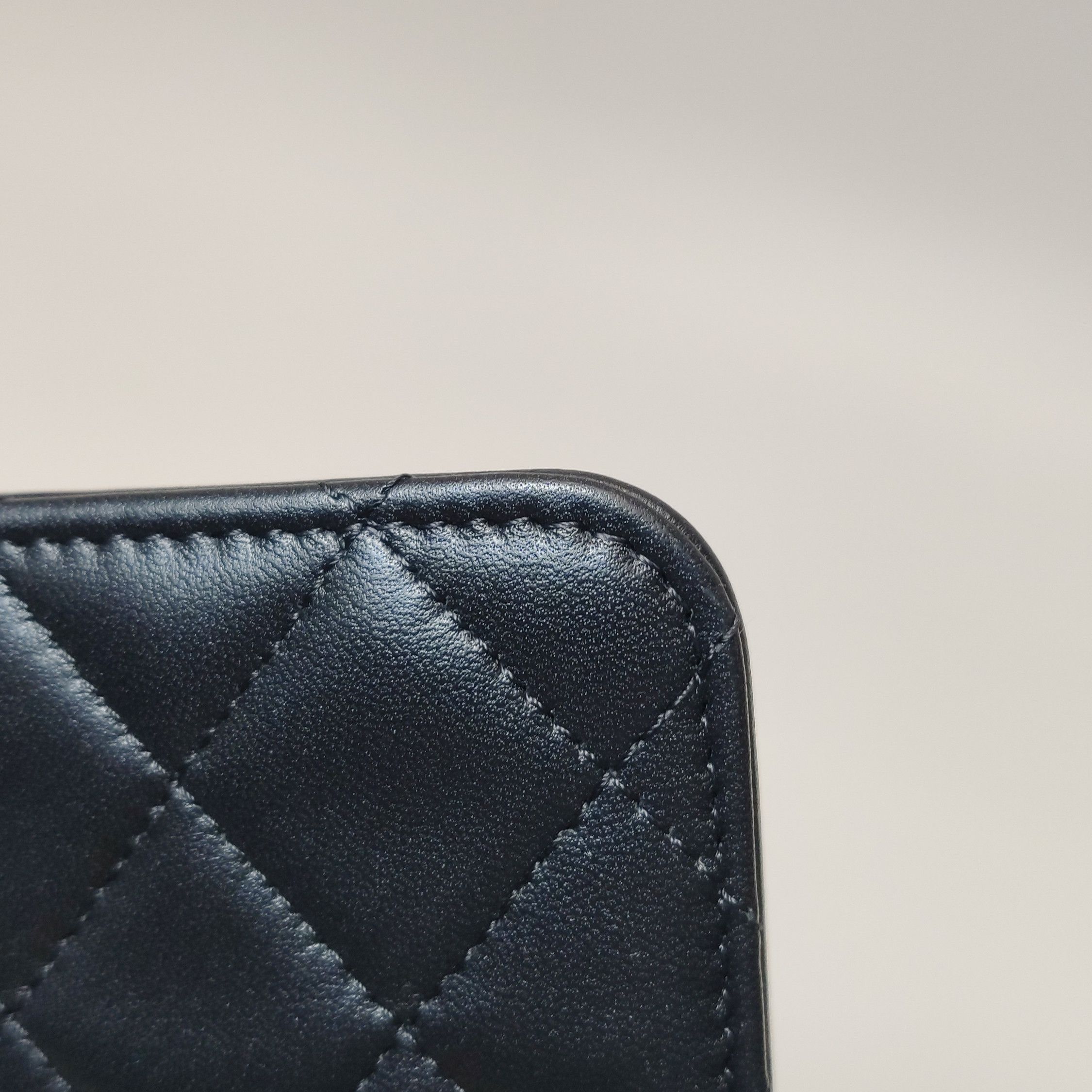 Chanel Chanel Women os Crossbody Bags Size ONE SIZE - 14 Thumbnail