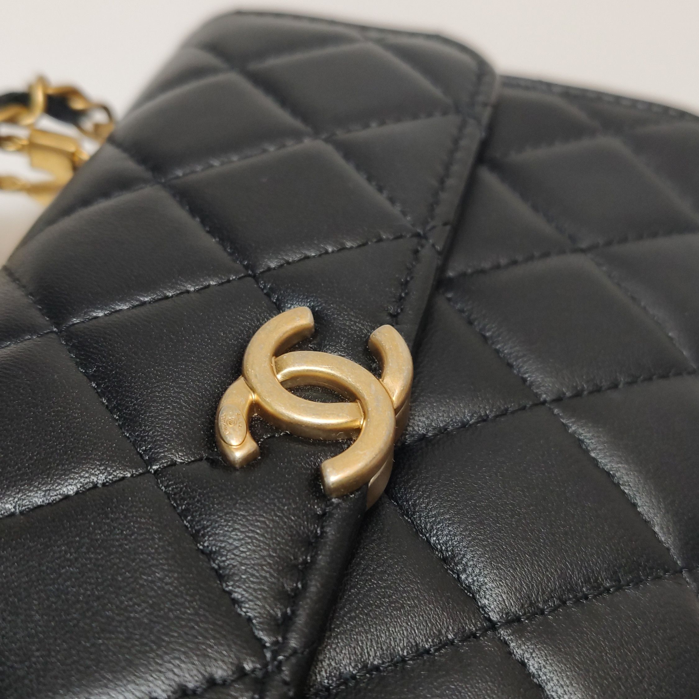 Chanel Chanel Women os Crossbody Bags Size ONE SIZE - 11 Thumbnail