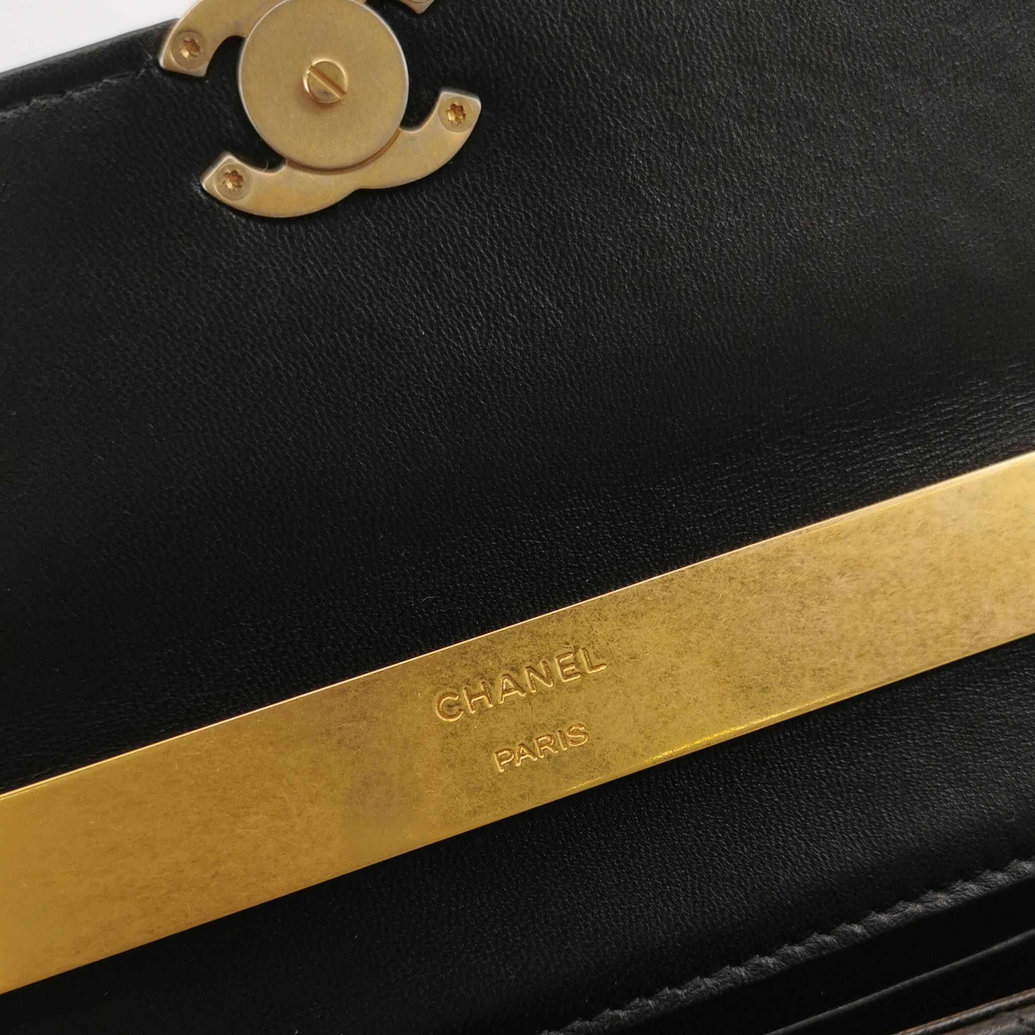 Chanel Chanel Women os Crossbody Bags Size ONE SIZE - 8 Thumbnail