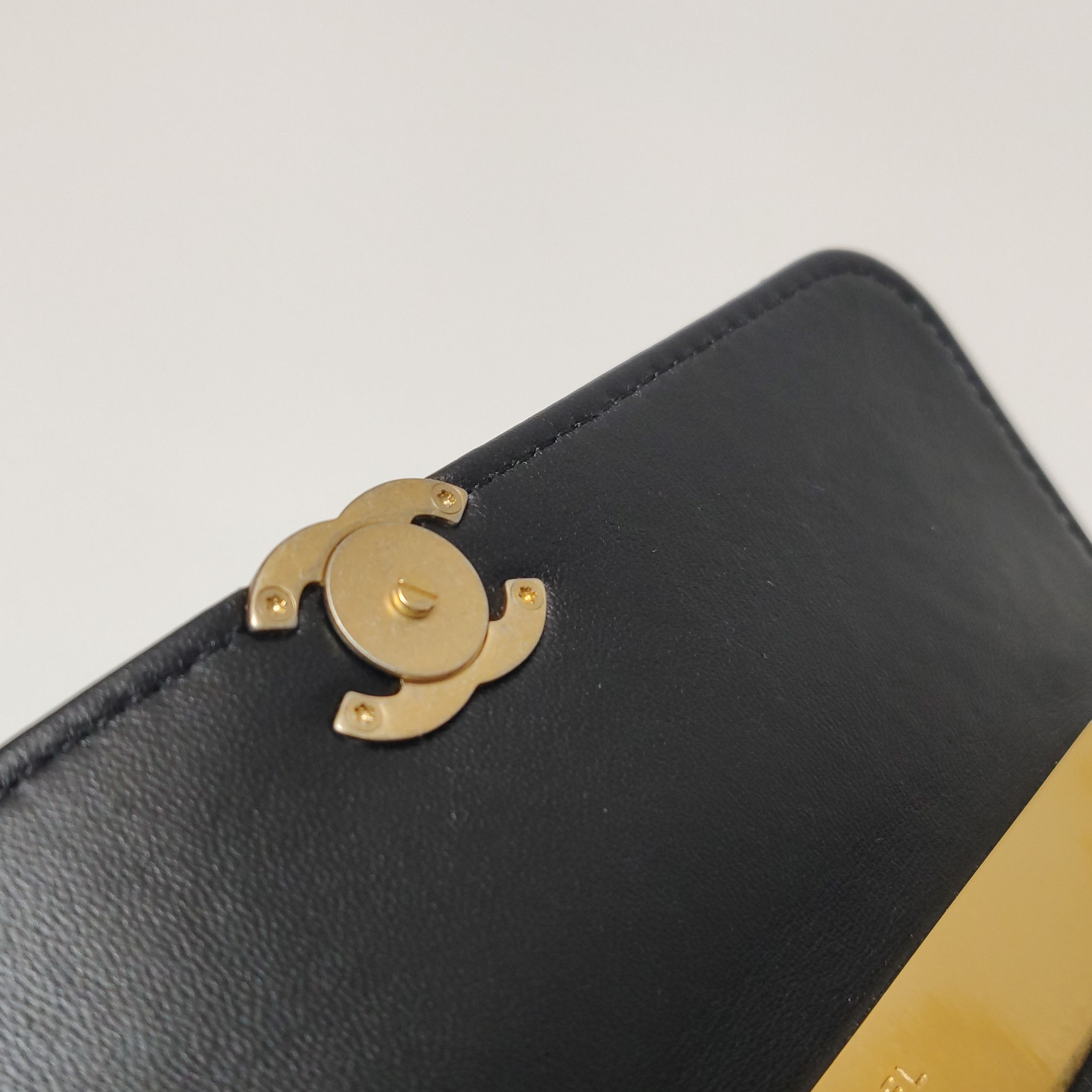 Chanel Chanel Women os Crossbody Bags Size ONE SIZE - 12 Thumbnail