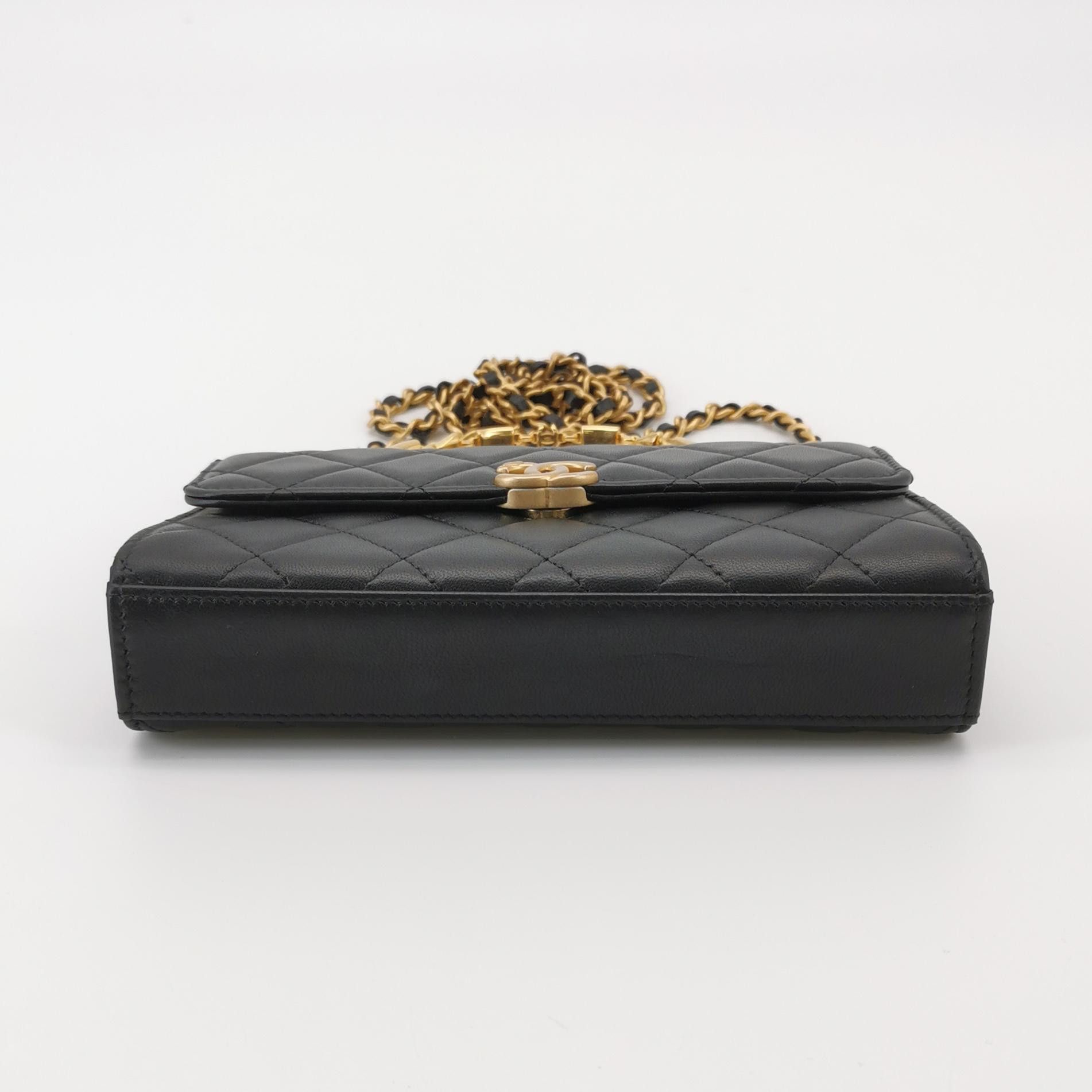 Chanel Chanel Women os Crossbody Bags Size ONE SIZE - 6 Thumbnail