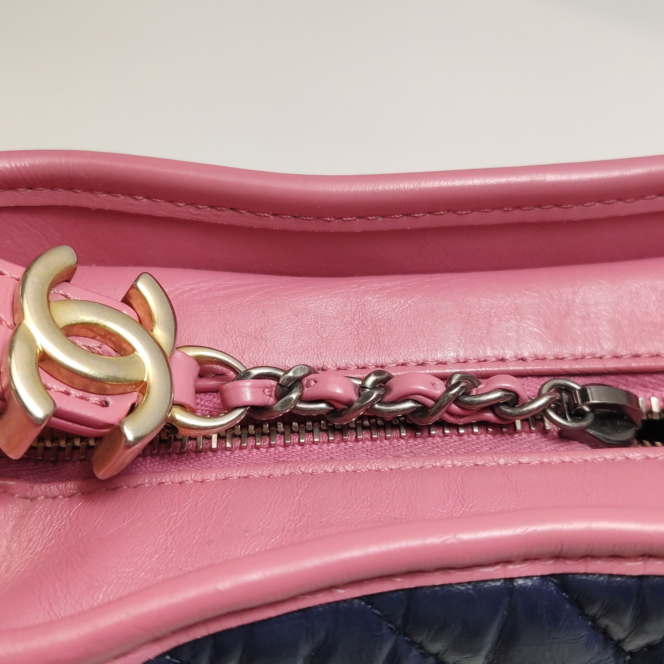 Chanel Chanel Women os Crossbody Bags Size ONE SIZE - 12 Thumbnail