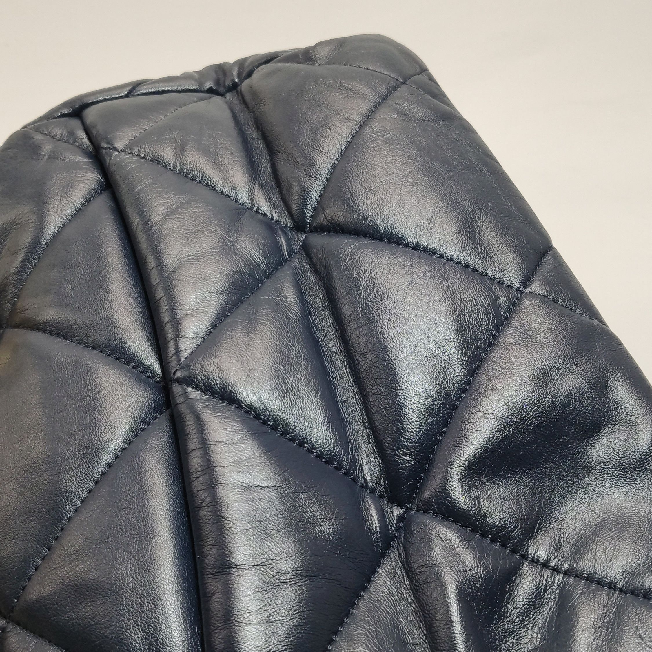 Chanel Chanel Women os Shoulder Bags Size ONE SIZE - 23 Thumbnail