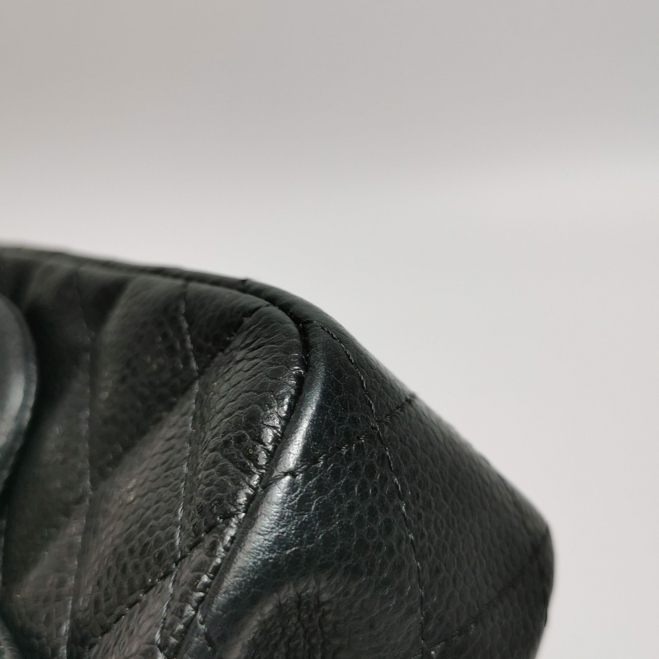 Chanel Chanel Women os Crossbody Bags Size ONE SIZE - 16 Thumbnail