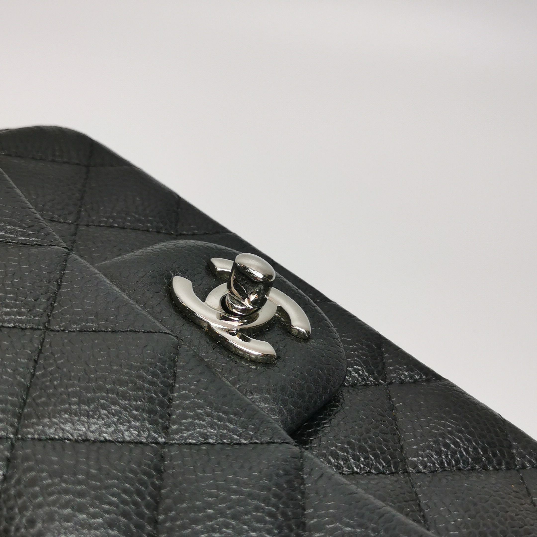 Chanel Chanel Women os Crossbody Bags Size ONE SIZE - 13 Thumbnail