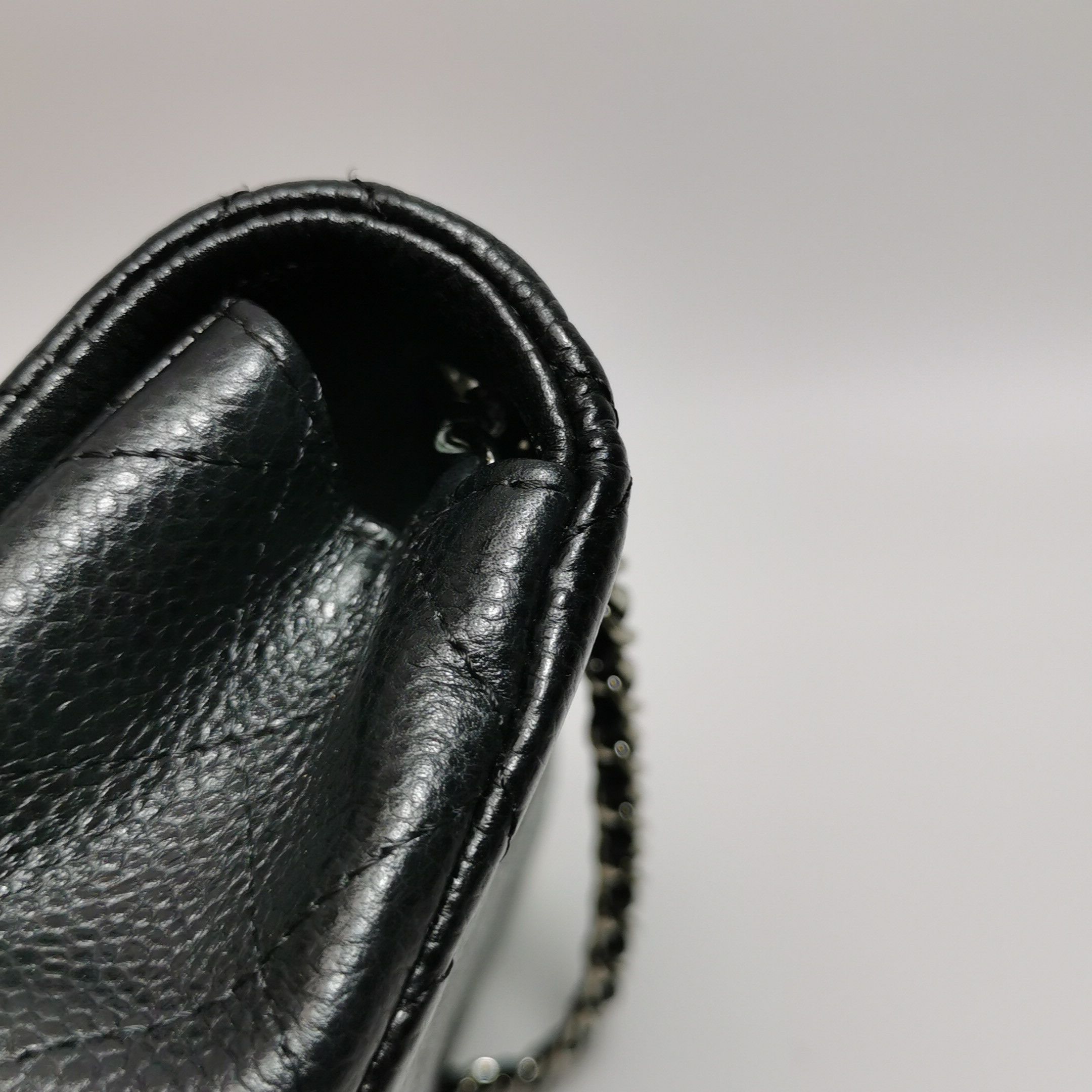 Chanel Chanel Women os Crossbody Bags Size ONE SIZE - 21 Thumbnail