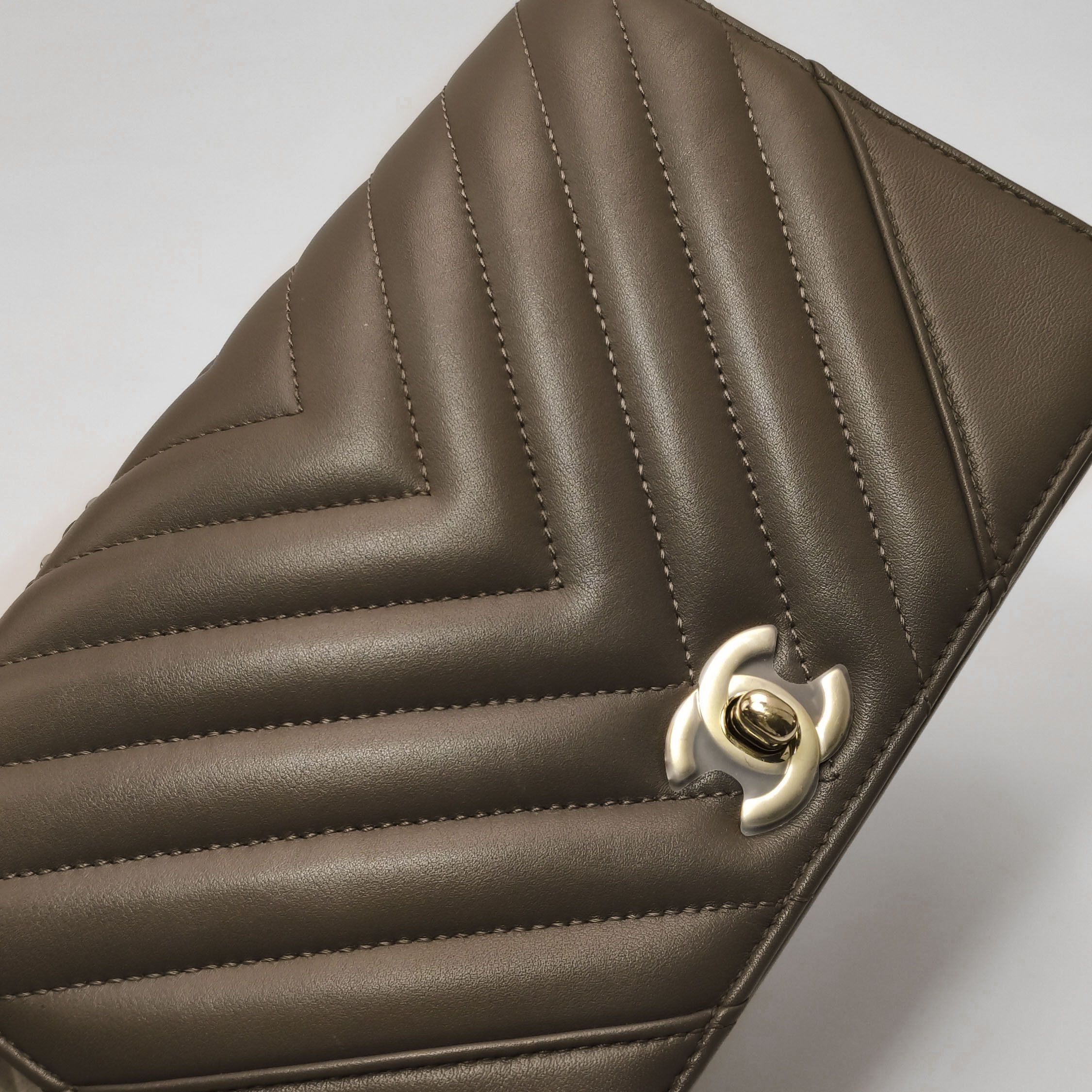 Chanel Chanel Women os Shoulder Bags Size ONE SIZE - 17 Thumbnail