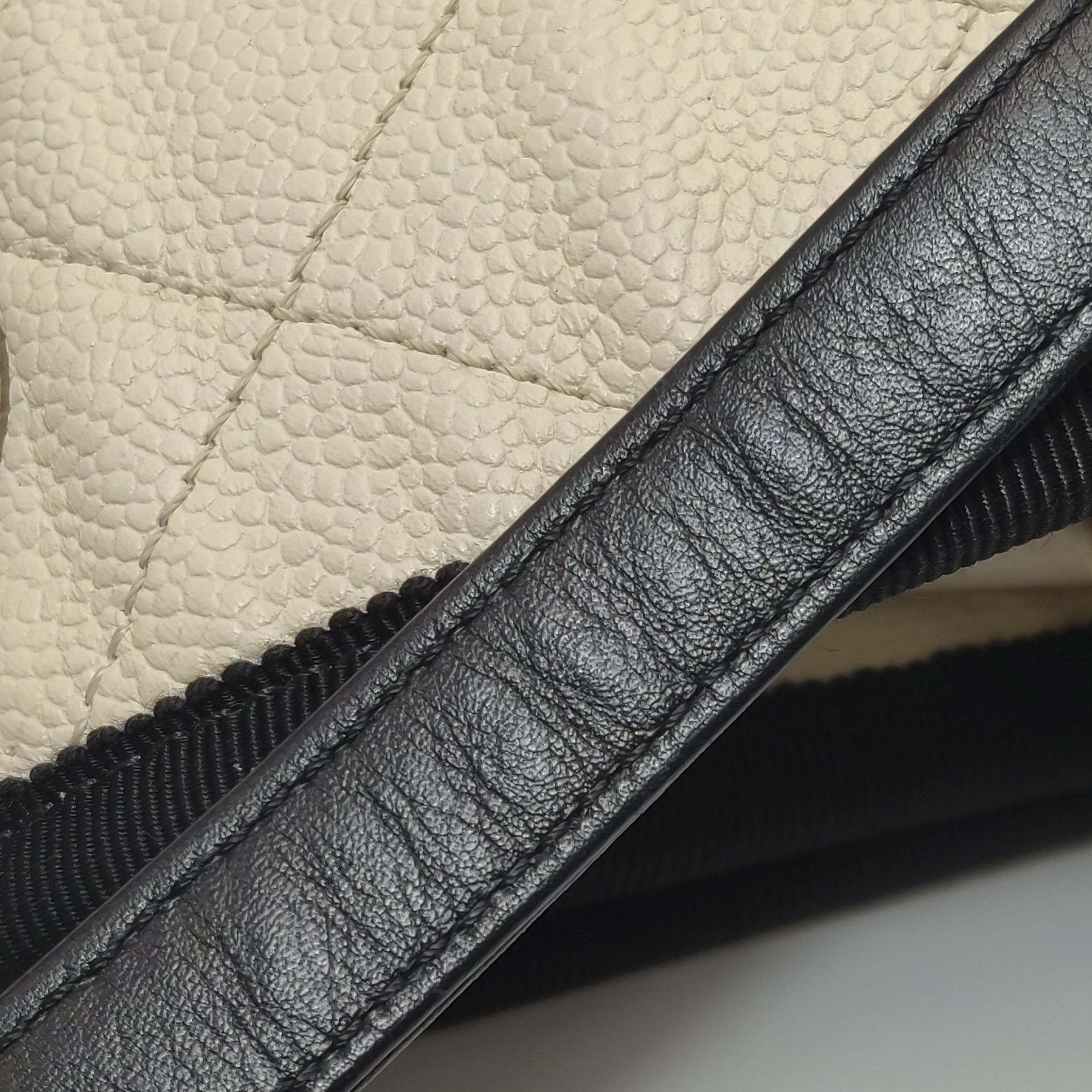 Chanel Chanel Women os Shoulder Bags Size ONE SIZE - 25 Thumbnail