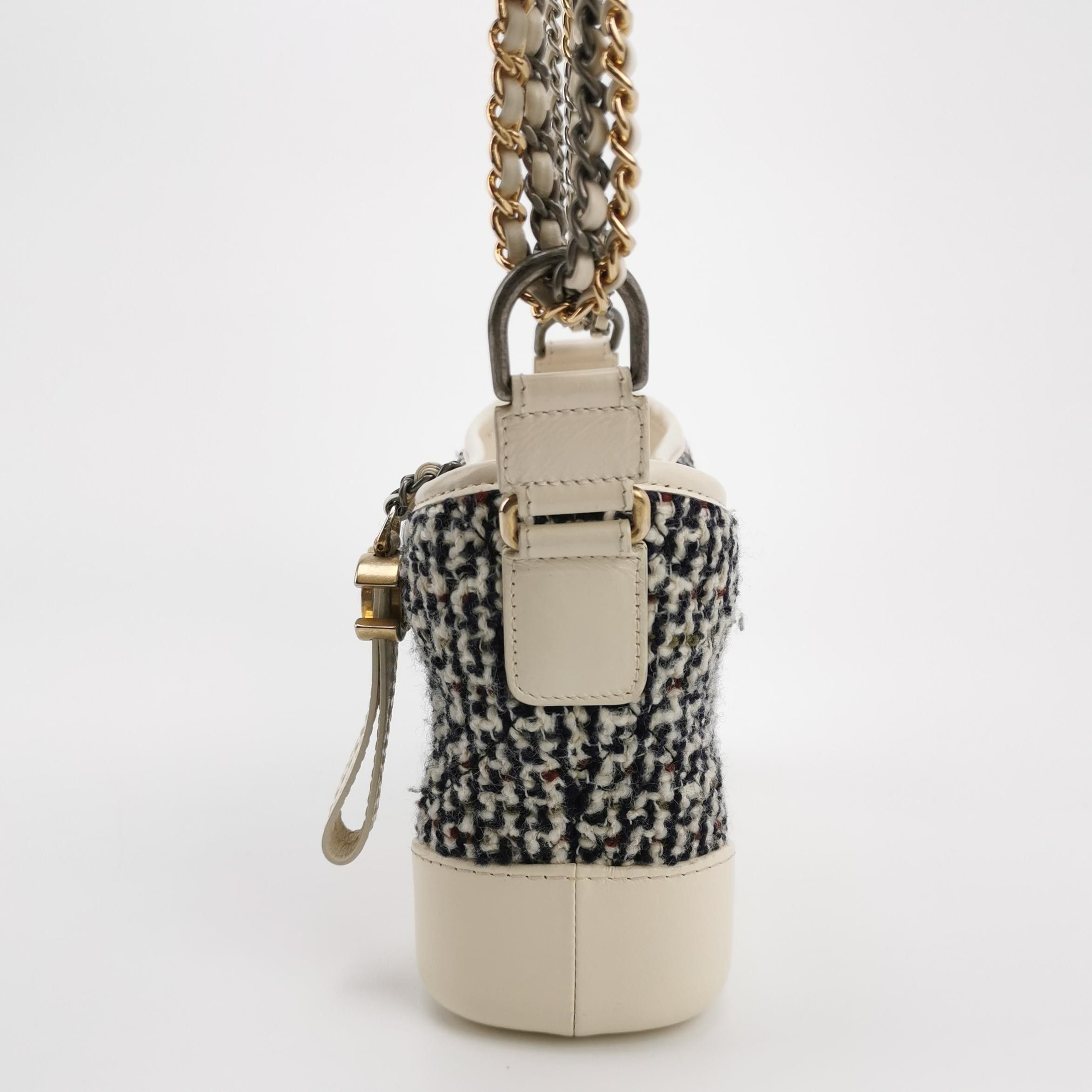 Chanel Chanel Women os Shoulder Bags Size ONE SIZE - 3 Thumbnail