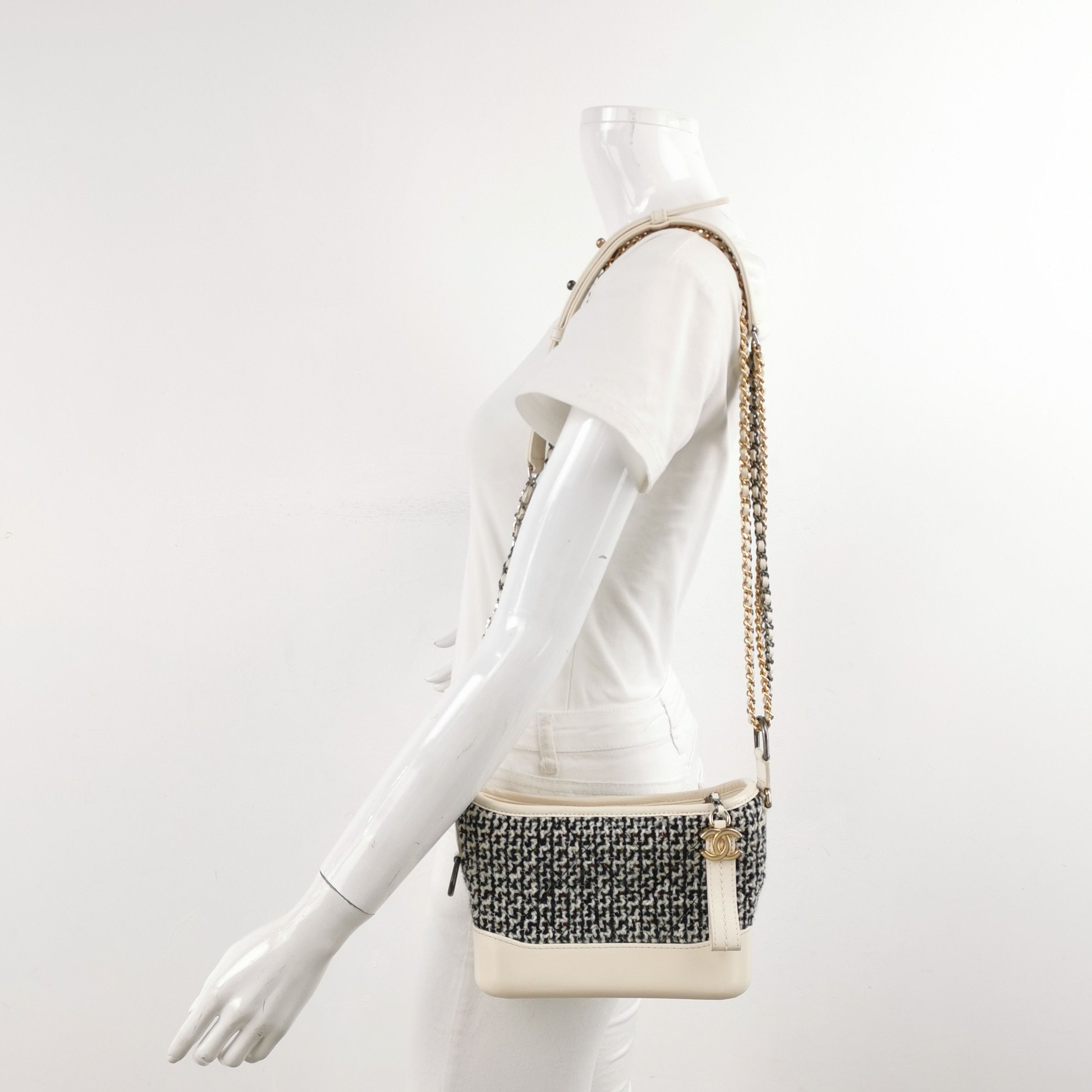 Chanel Chanel Women os Shoulder Bags Size ONE SIZE - 2 Thumbnail