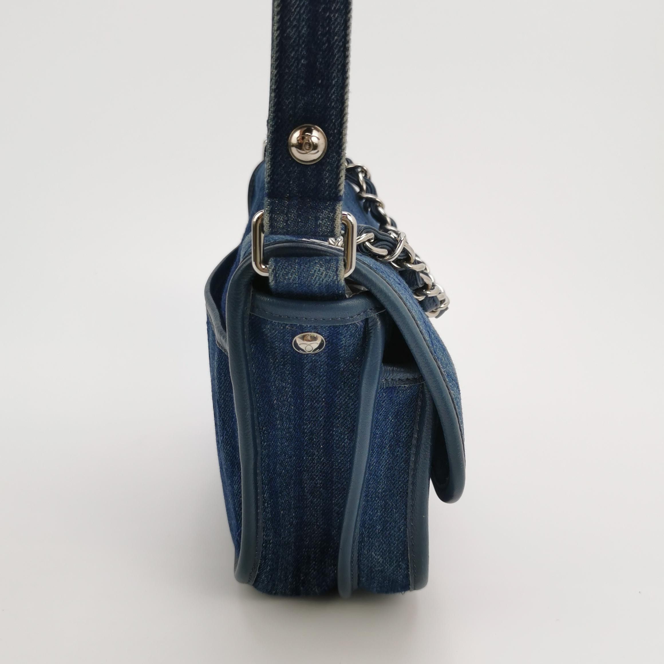 Chanel Chanel Women os Crossbody Bags Size ONE SIZE - 4 Thumbnail
