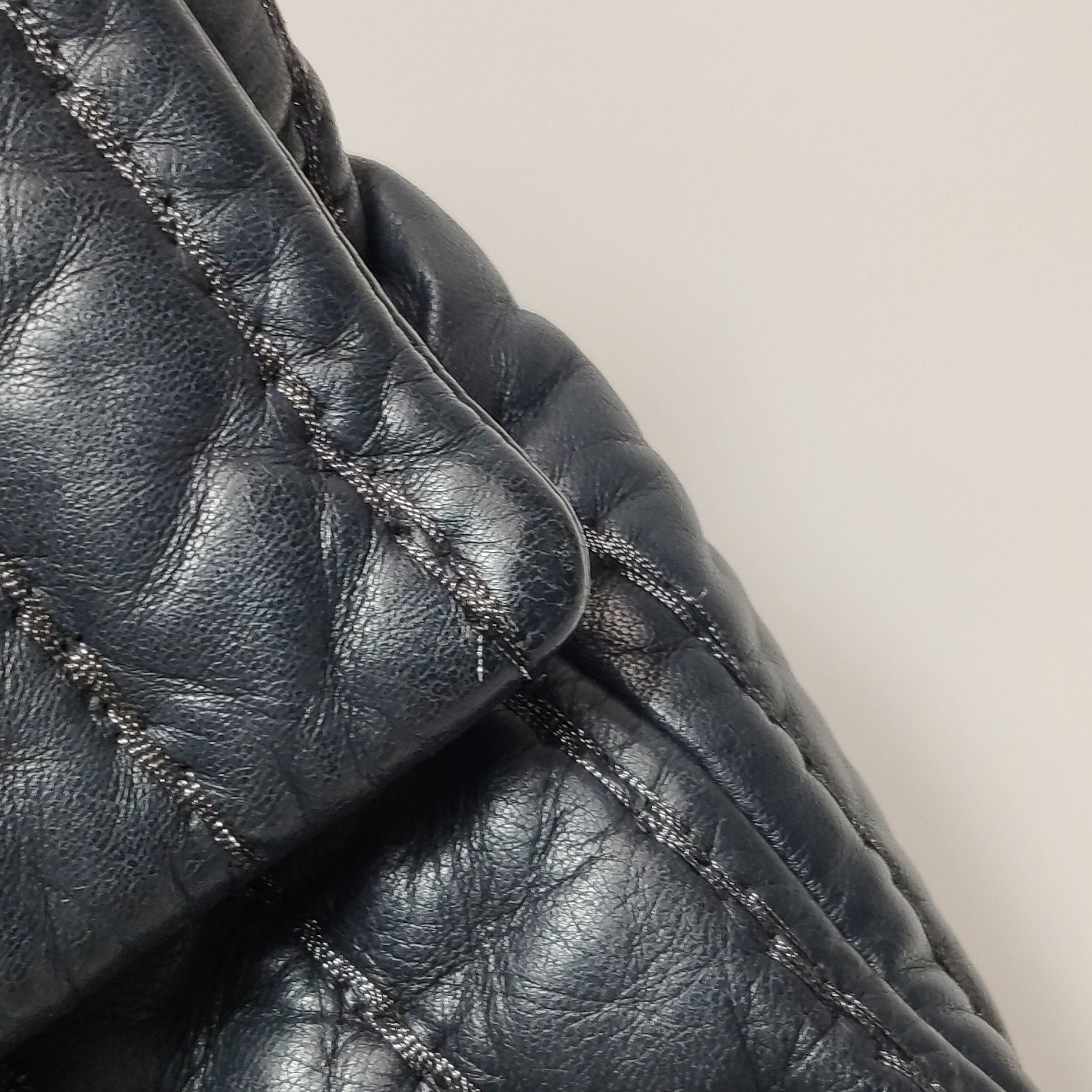 Chanel Chanel Women os Shoulder Bags Size ONE SIZE - 21 Thumbnail