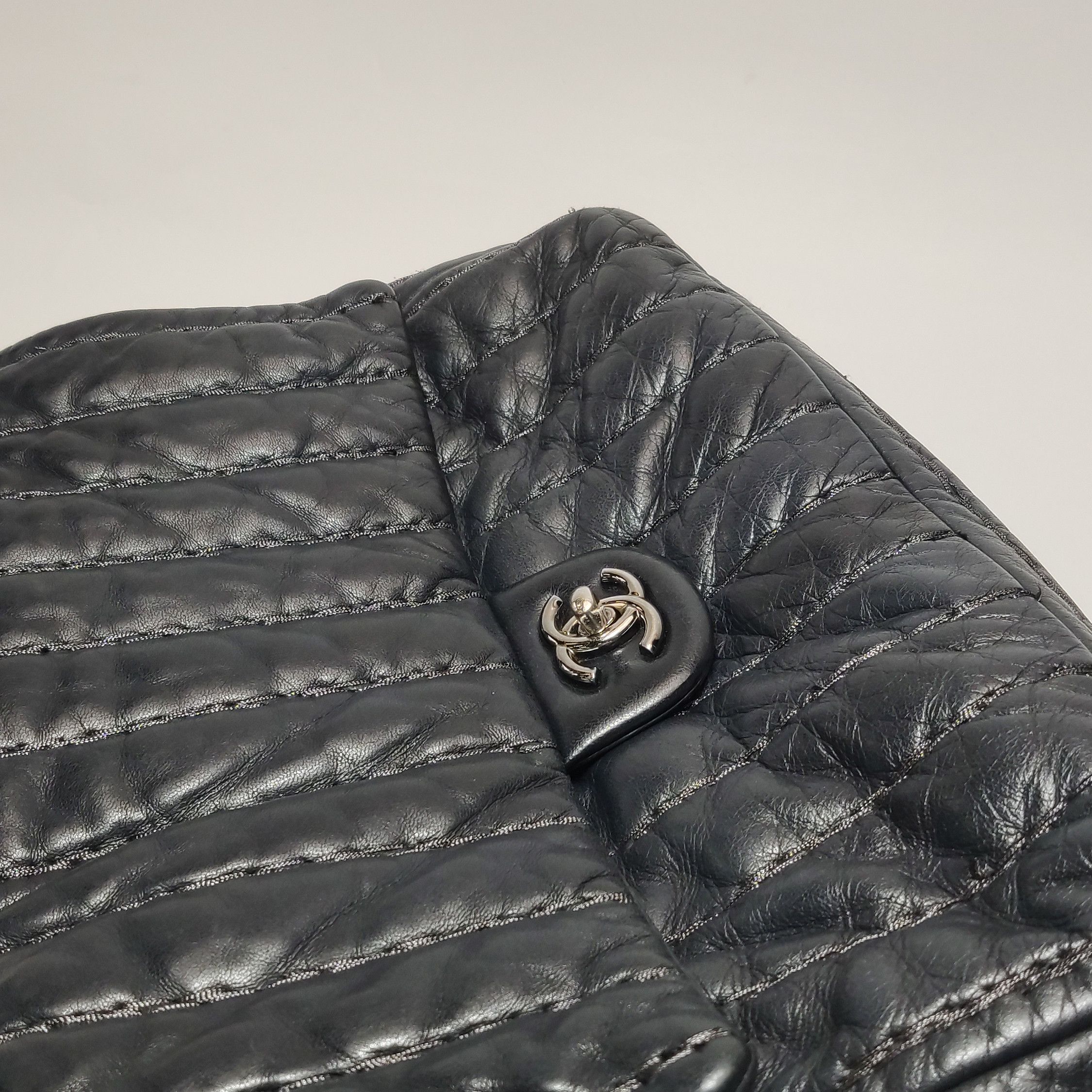 Chanel Chanel Women os Shoulder Bags Size ONE SIZE - 24 Thumbnail
