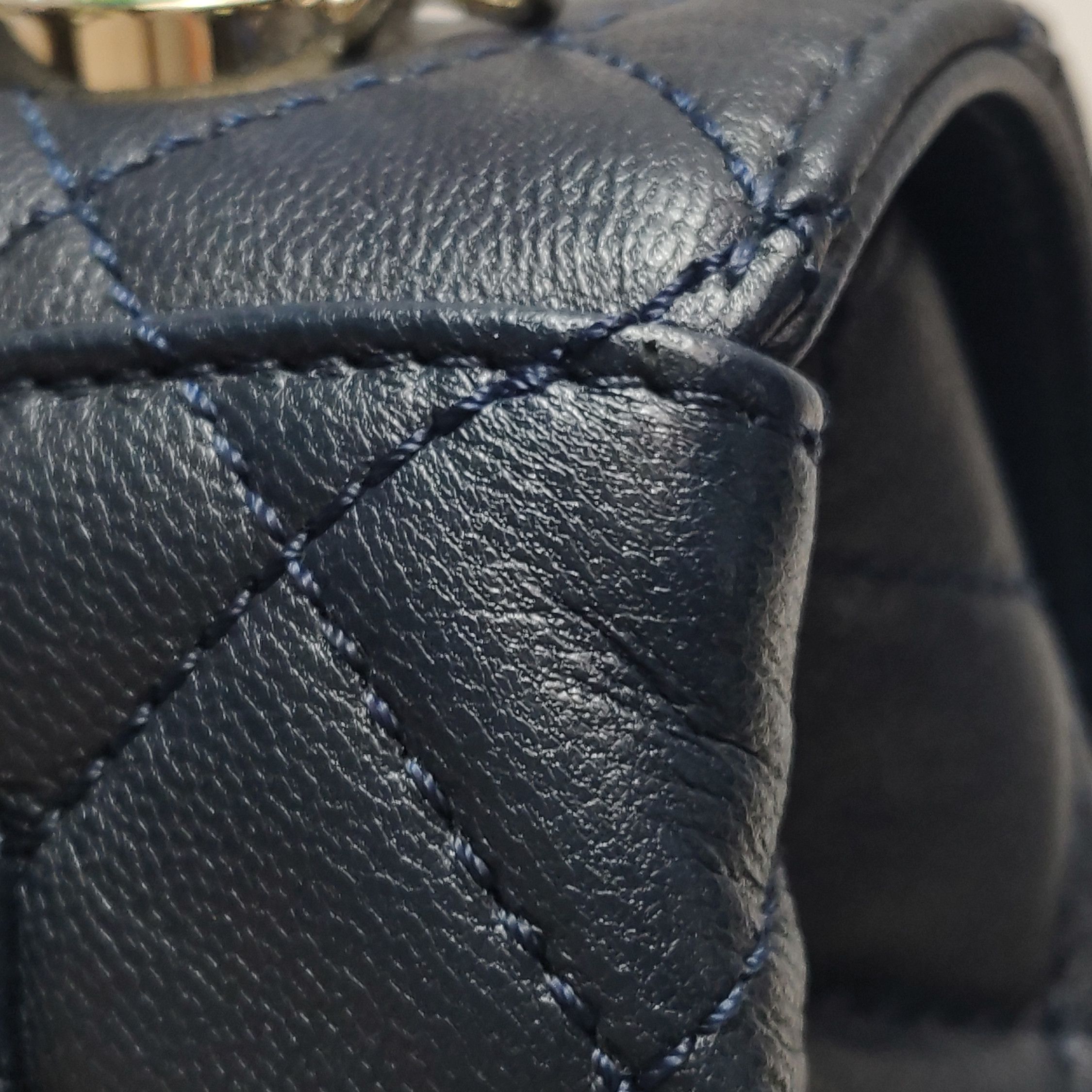 Chanel Chanel Women os Crossbody Bags Size ONE SIZE - 15 Thumbnail
