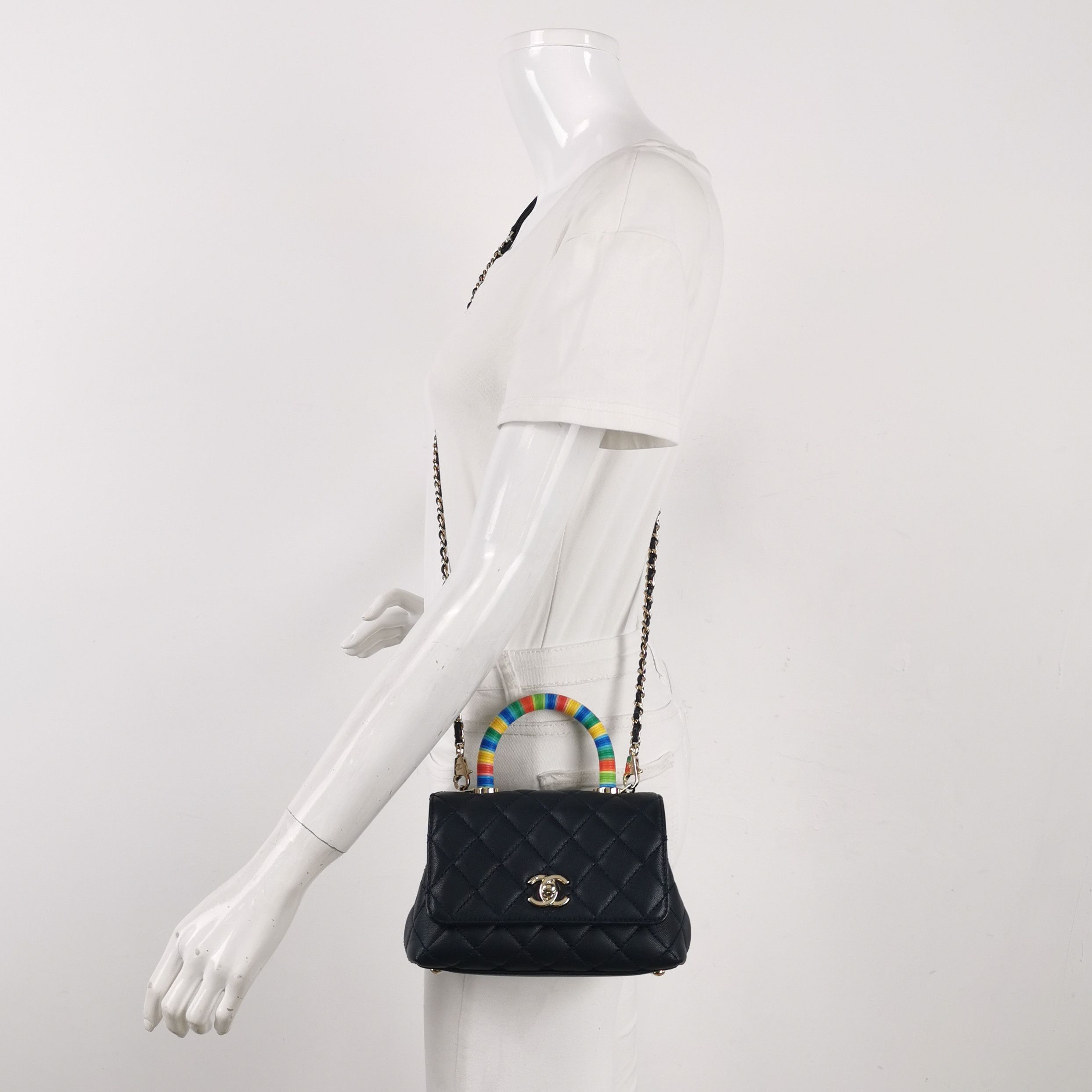 Chanel Chanel Women os Crossbody Bags Size ONE SIZE - 2 Thumbnail