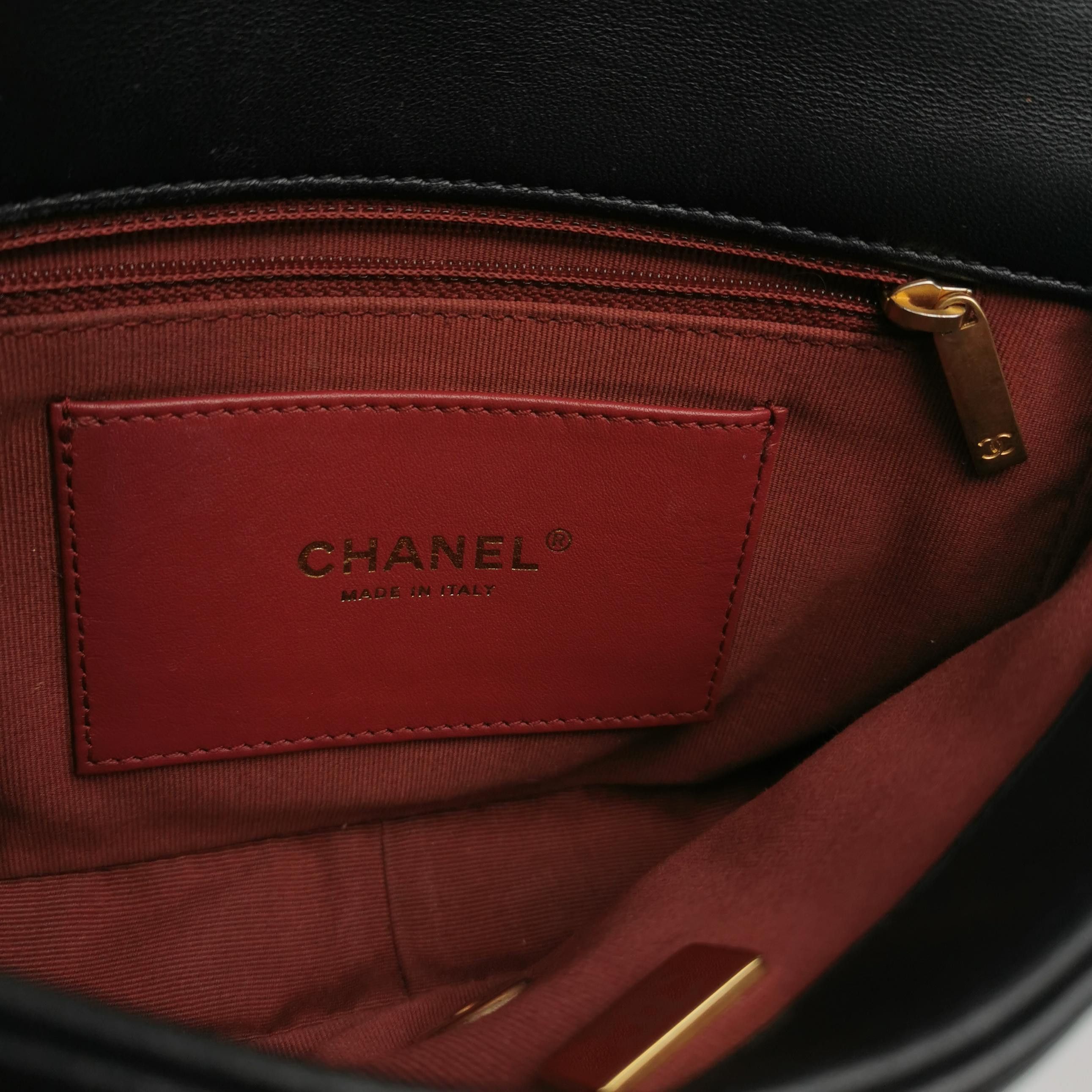 Chanel Chanel Women os Shoulder Bags Size ONE SIZE - 8 Thumbnail