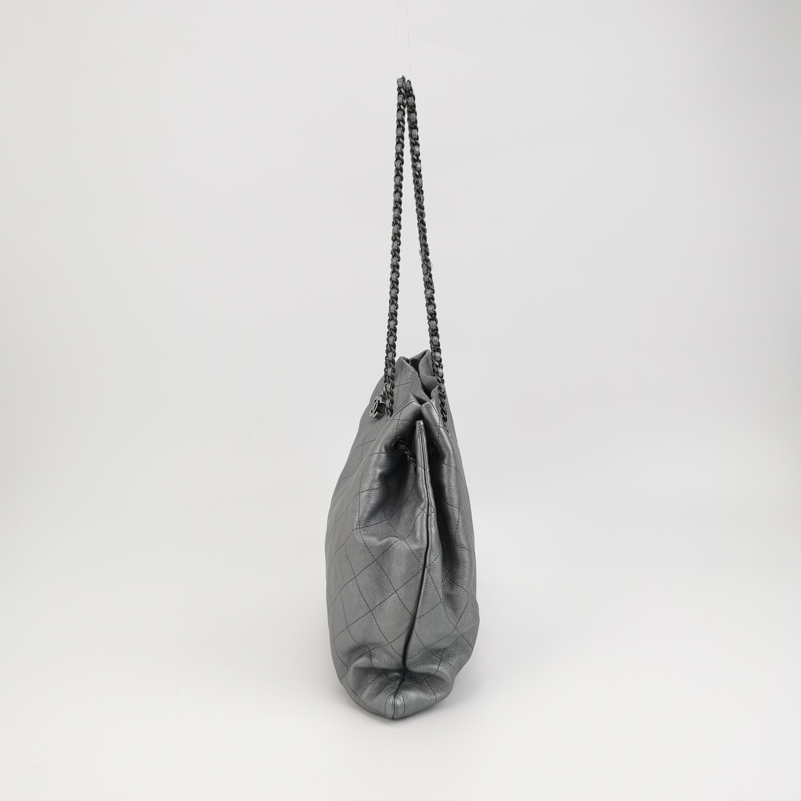 Chanel Chanel Women os Shoulder Bags Size ONE SIZE - 3 Thumbnail