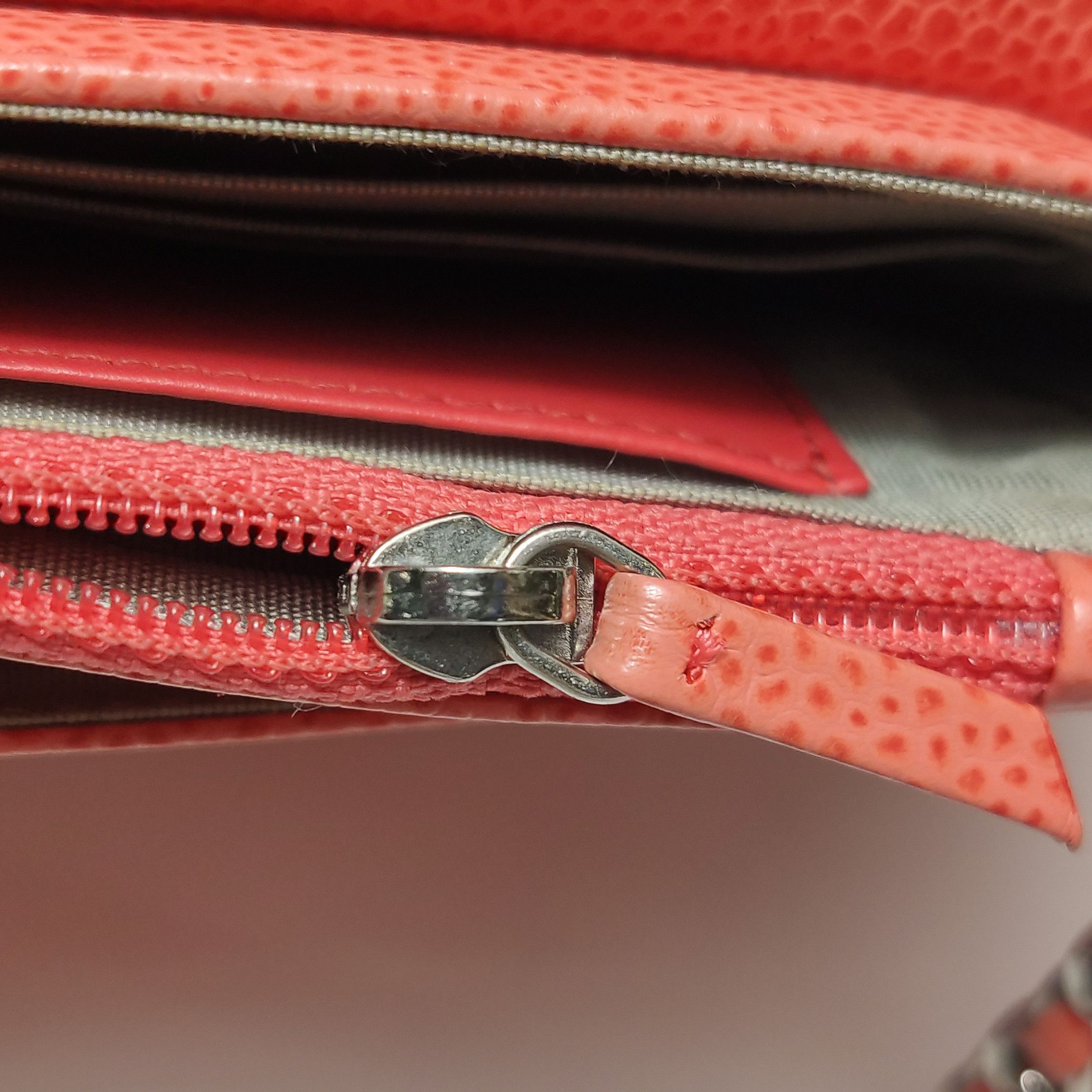 Chanel Chanel Women os Crossbody Bags Size ONE SIZE - 14 Thumbnail