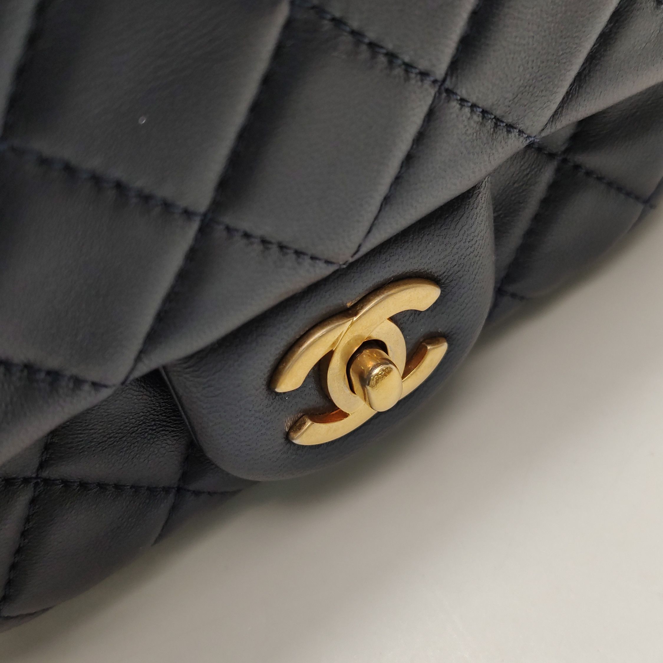 Chanel Chanel Women os Shoulder Bags Size ONE SIZE - 11 Thumbnail
