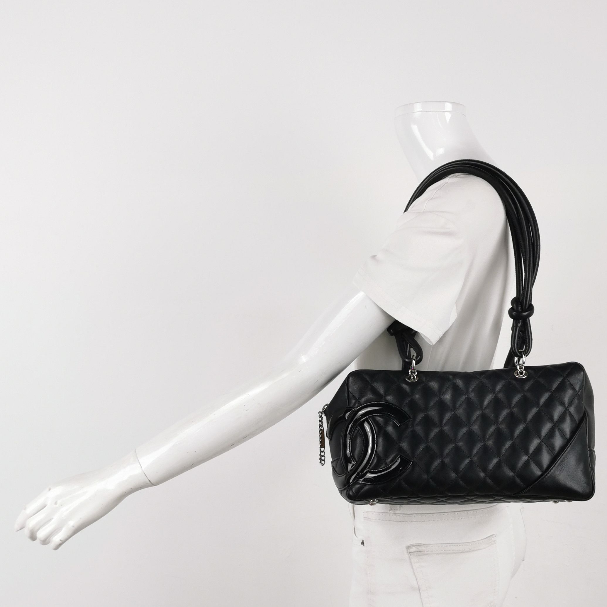 Chanel Chanel Women os Shoulder Bags Size ONE SIZE - 2 Thumbnail