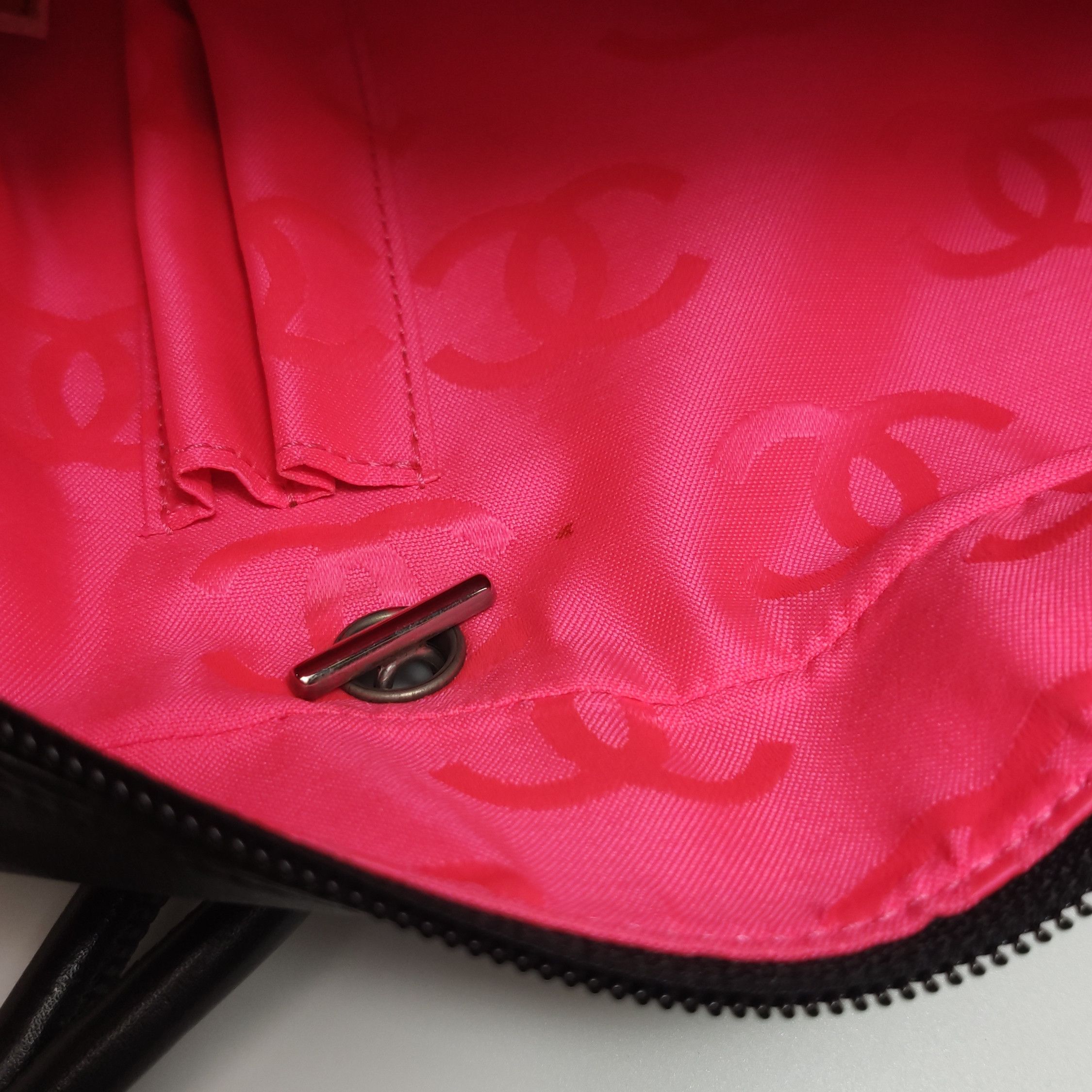 Chanel Chanel Women os Shoulder Bags Size ONE SIZE - 10 Thumbnail