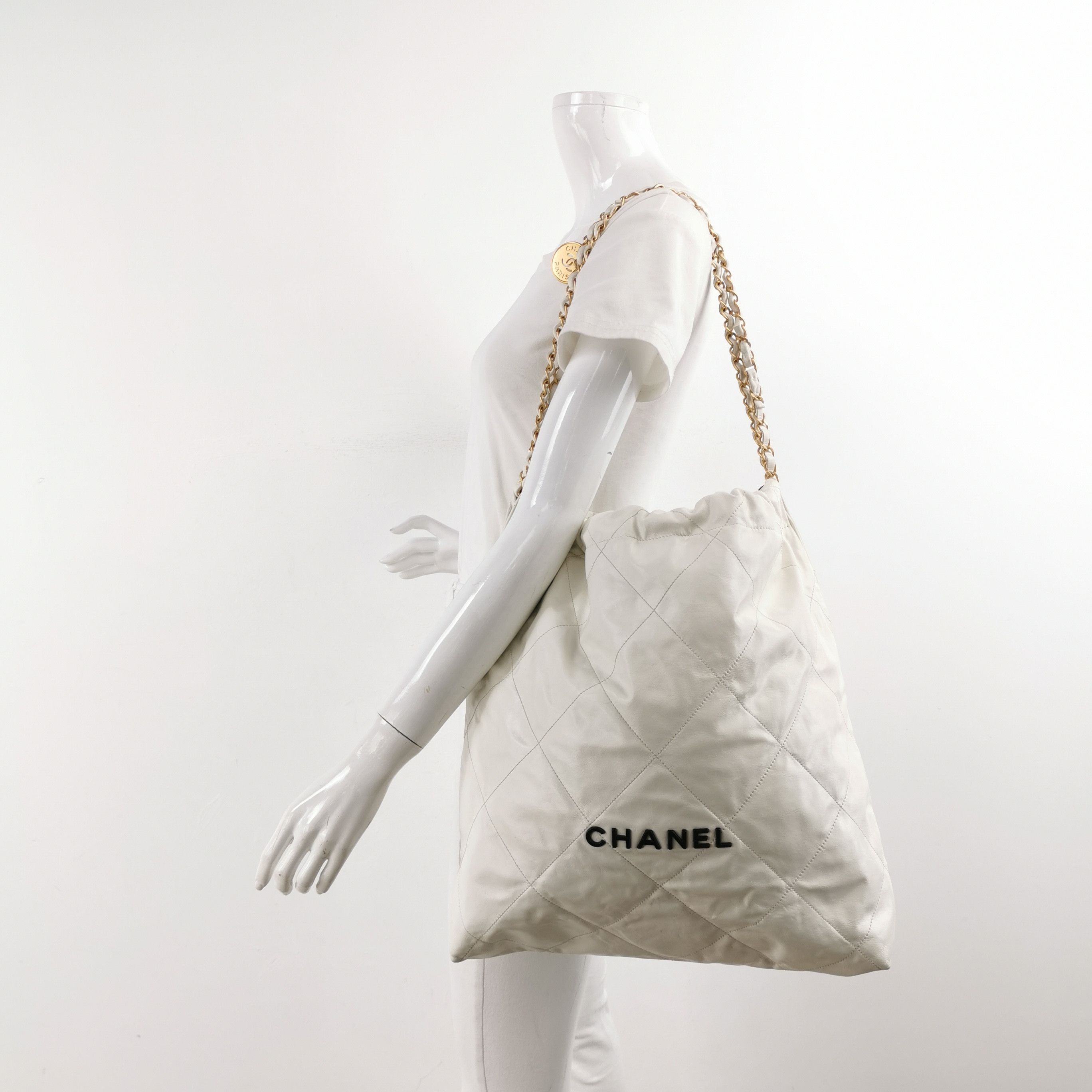Chanel Chanel Women os Shoulder Bags Size ONE SIZE - 2 Thumbnail