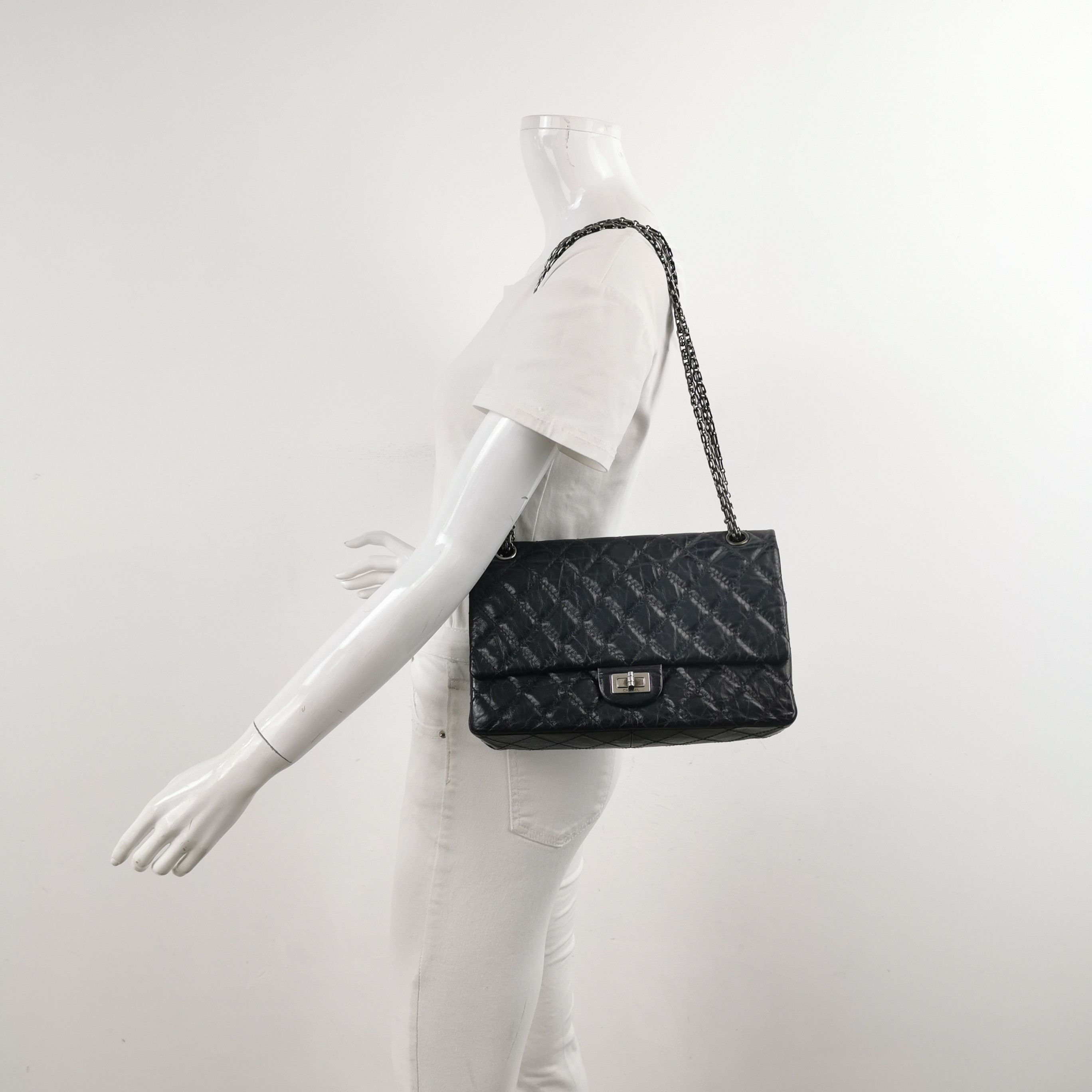 Chanel Chanel Women os Shoulder Bags Size ONE SIZE - 2 Thumbnail