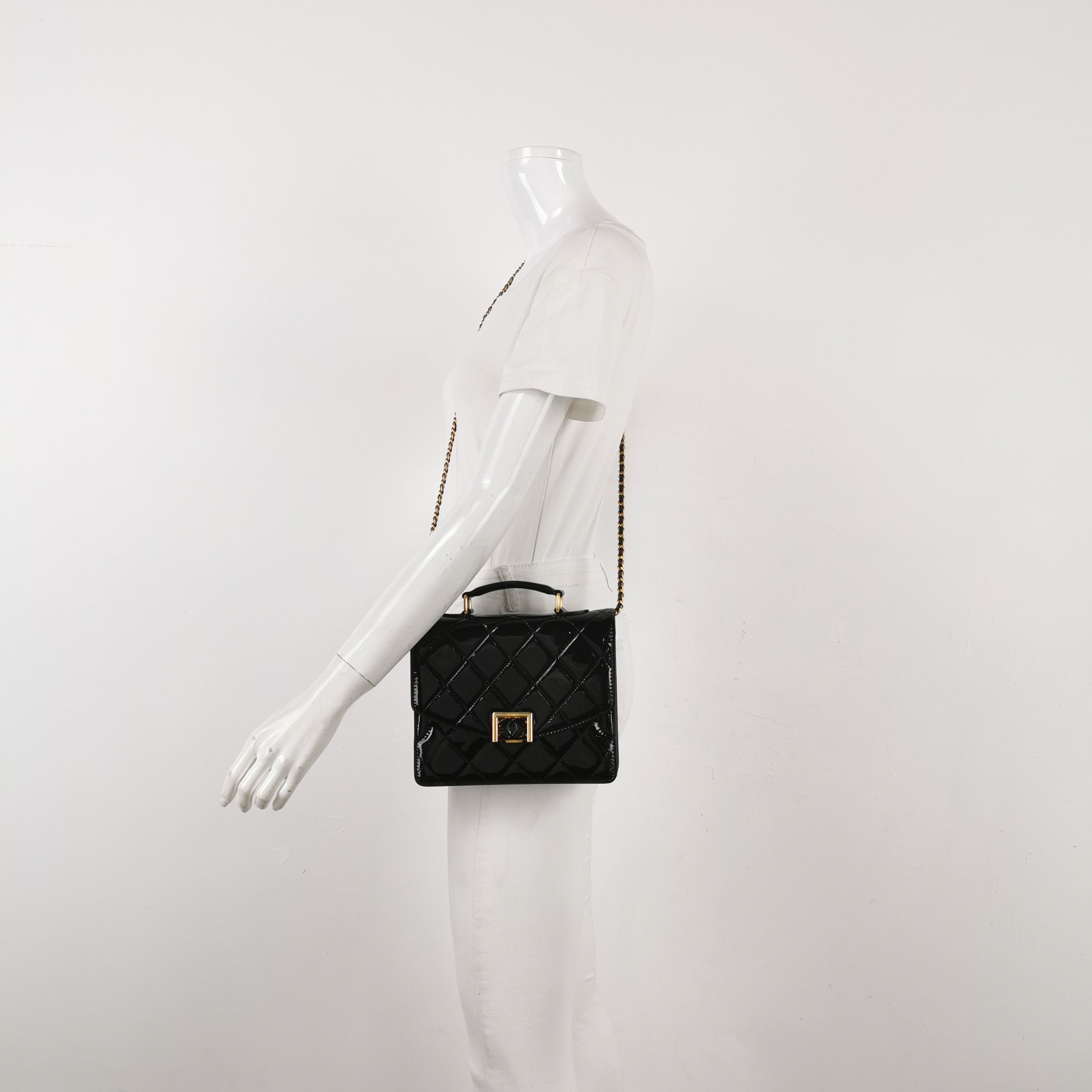 Chanel Chanel Women os Shoulder Bags Size ONE SIZE - 2 Thumbnail