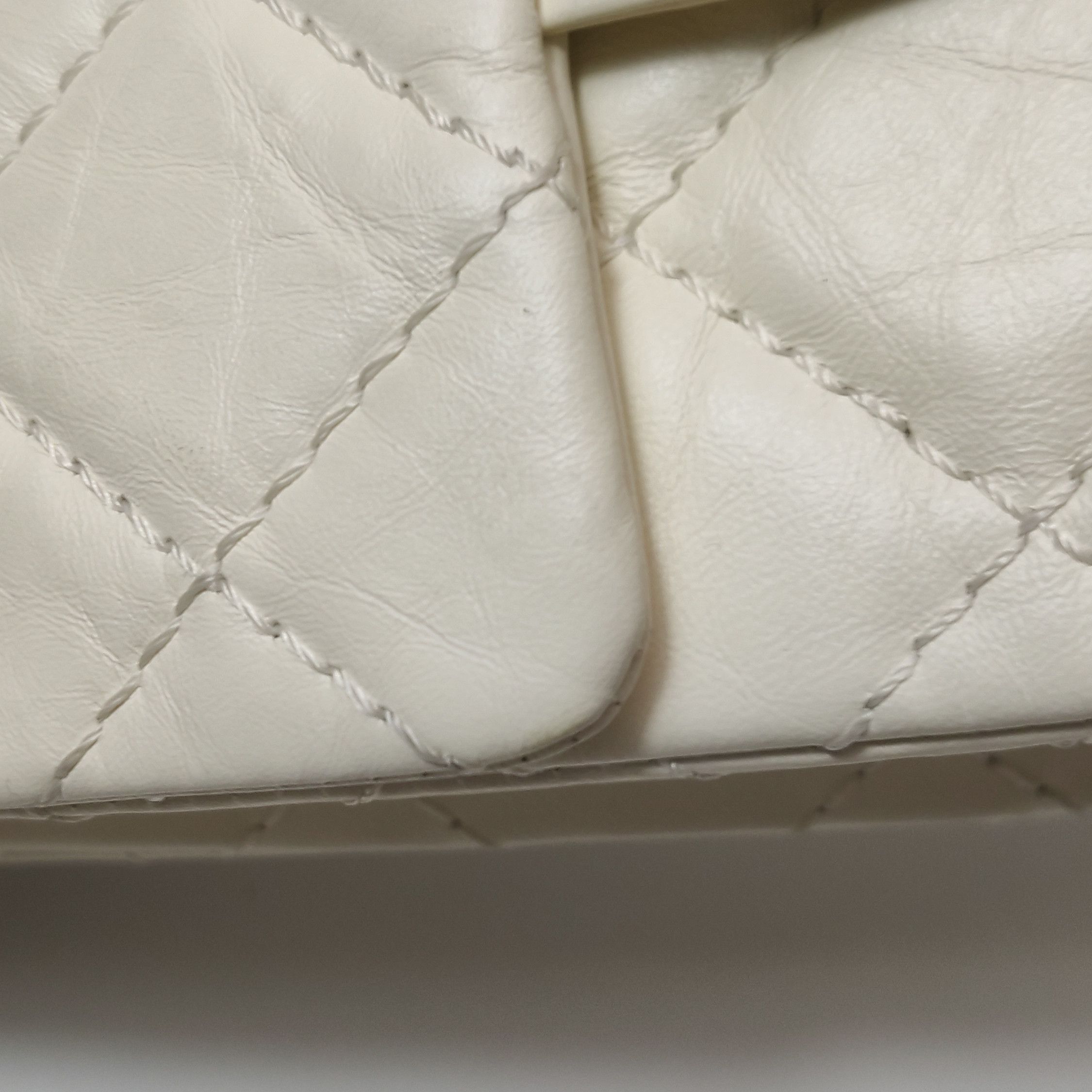 Chanel Chanel Women os Shoulder Bags Size ONE SIZE - 18 Thumbnail