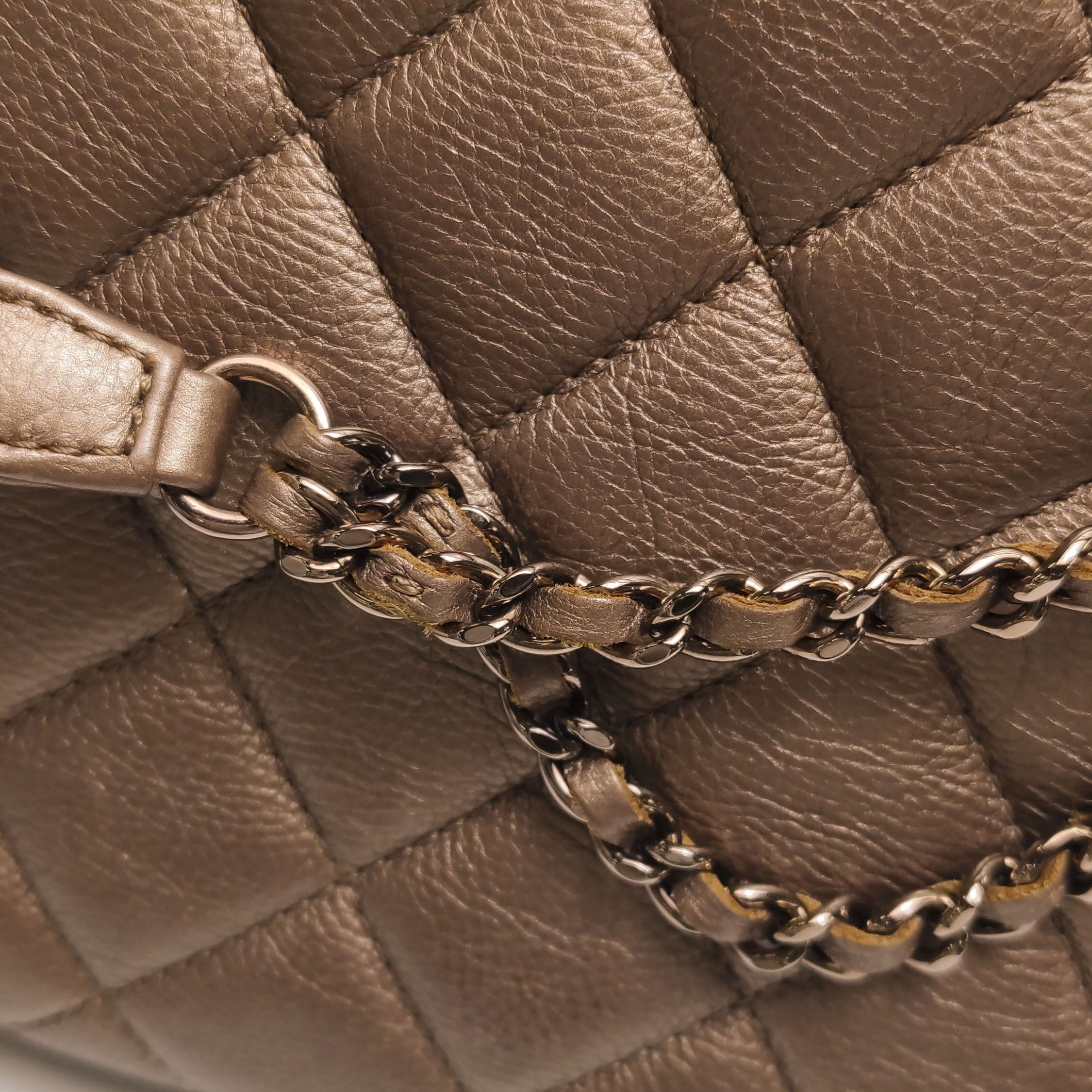 Chanel Chanel Women os Shoulder Bags Size ONE SIZE - 16 Thumbnail