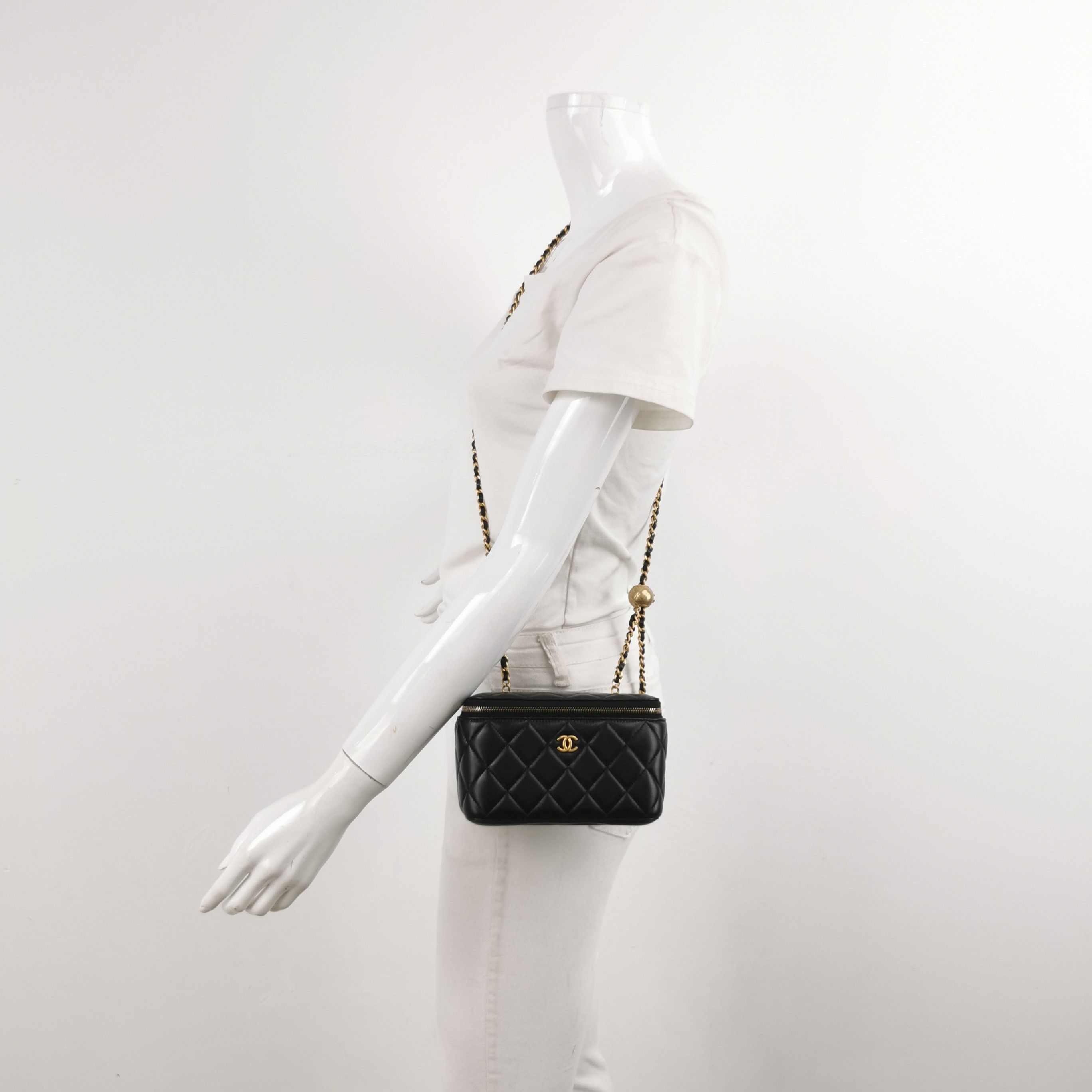 Chanel Chanel Women os Shoulder Bags Size ONE SIZE - 2 Thumbnail